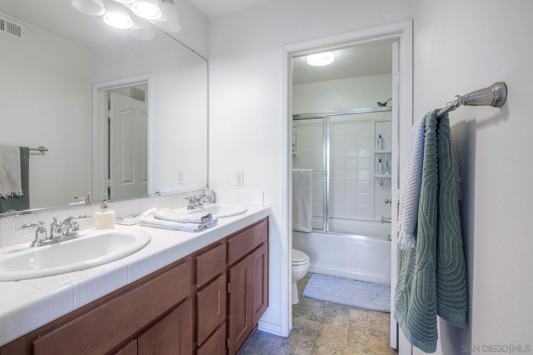 Detail Gallery Image 17 of 49 For 1361  Abbey Ln, San Marcos,  CA 92078 - 2 Beds | 2/1 Baths