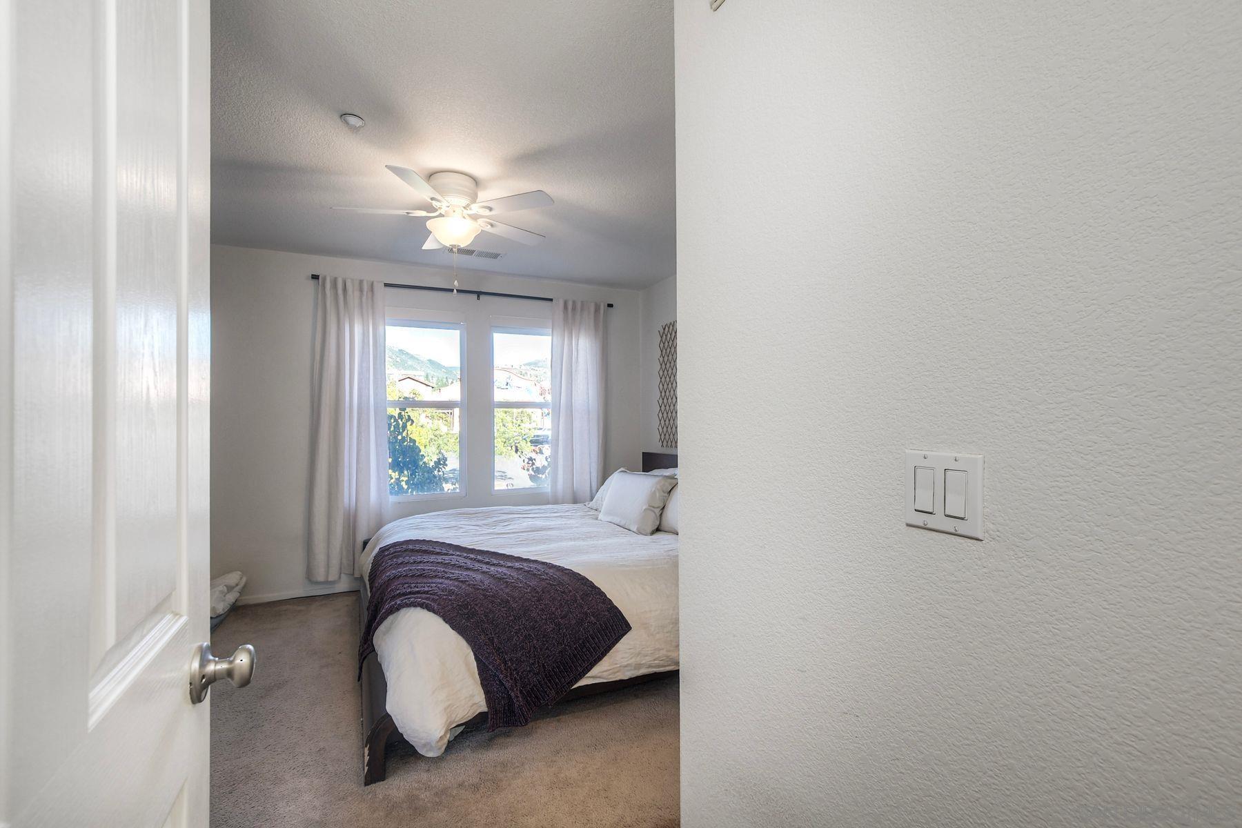 Detail Gallery Image 18 of 49 For 1361  Abbey Ln, San Marcos,  CA 92078 - 2 Beds | 2/1 Baths