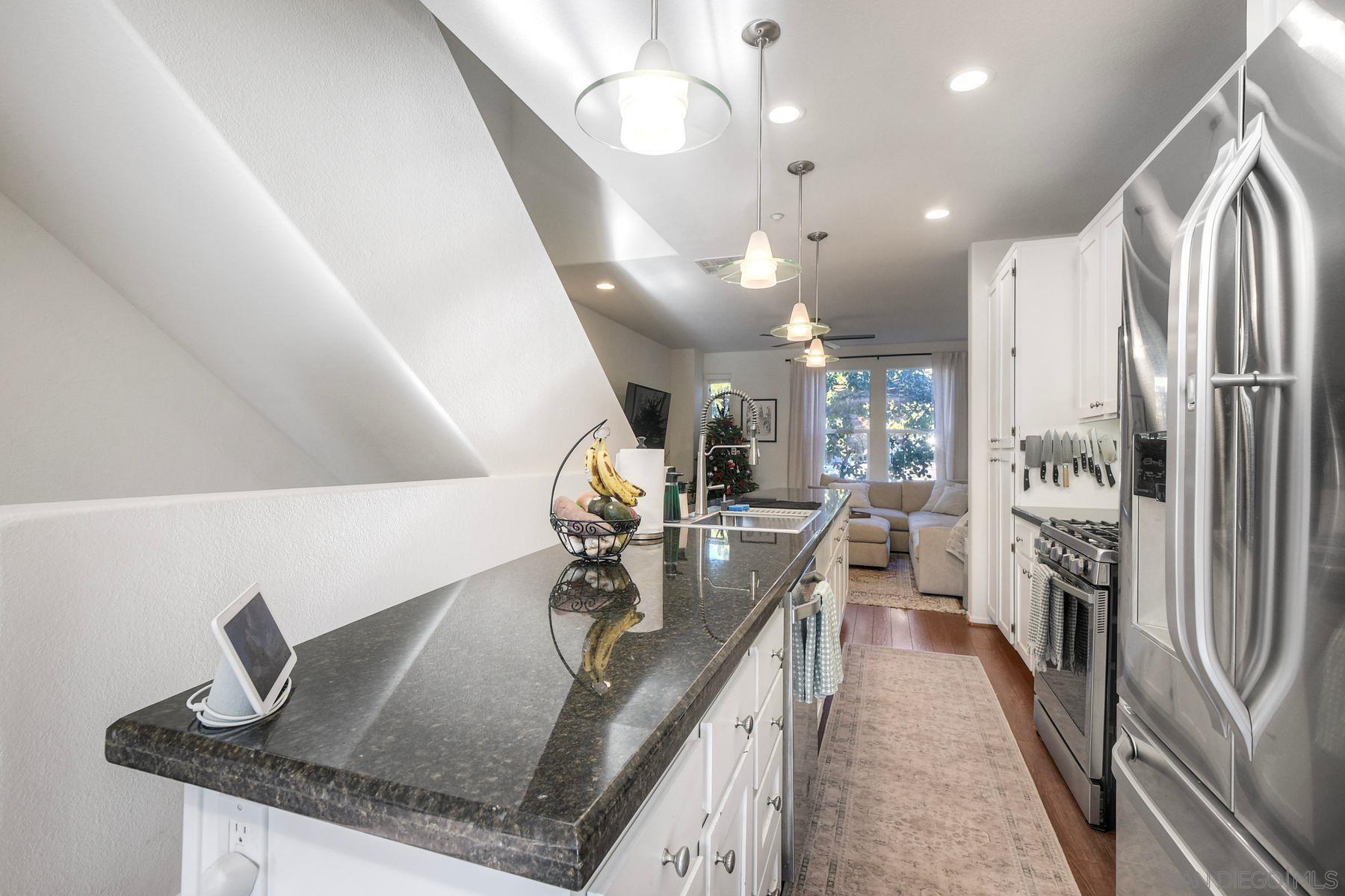 Detail Gallery Image 22 of 49 For 1361  Abbey Ln, San Marcos,  CA 92078 - 2 Beds | 2/1 Baths