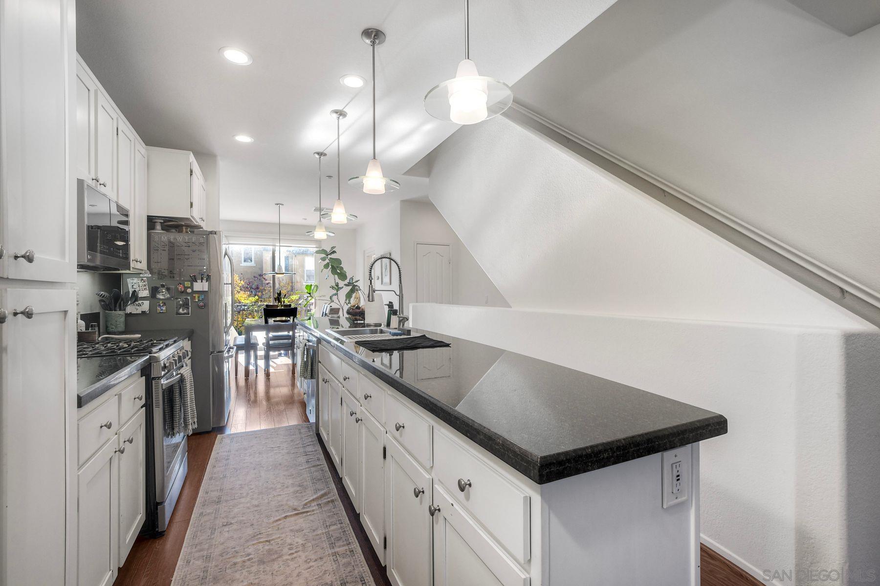 Detail Gallery Image 23 of 49 For 1361  Abbey Ln, San Marcos,  CA 92078 - 2 Beds | 2/1 Baths