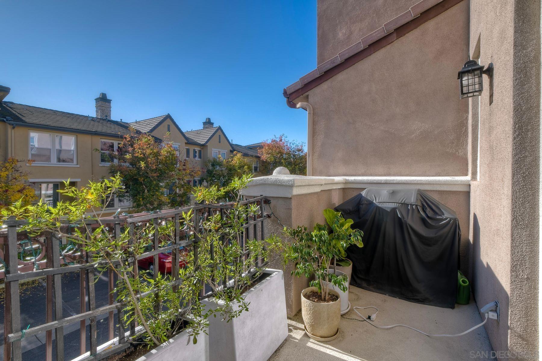 Detail Gallery Image 28 of 49 For 1361  Abbey Ln, San Marcos,  CA 92078 - 2 Beds | 2/1 Baths