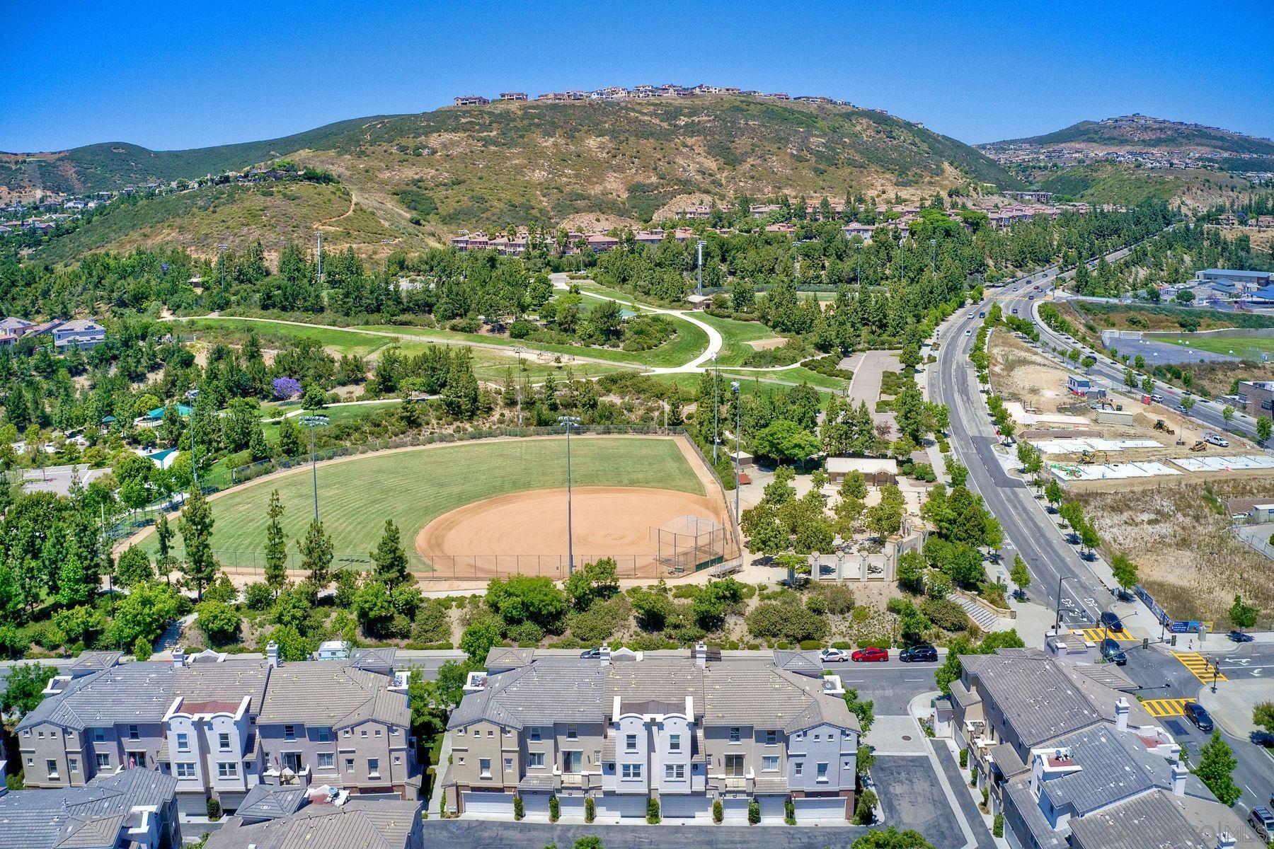 Detail Gallery Image 45 of 49 For 1361  Abbey Ln, San Marcos,  CA 92078 - 2 Beds | 2/1 Baths