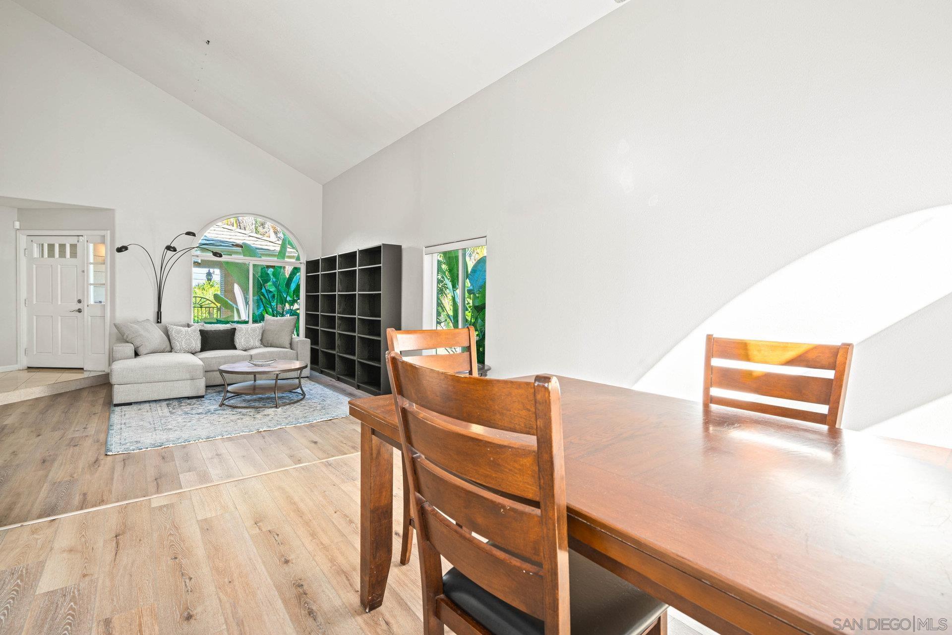 Detail Gallery Image 20 of 54 For 2579  Fire Mountain Drive, Oceanside,  CA 92054 - 4 Beds | 3 Baths