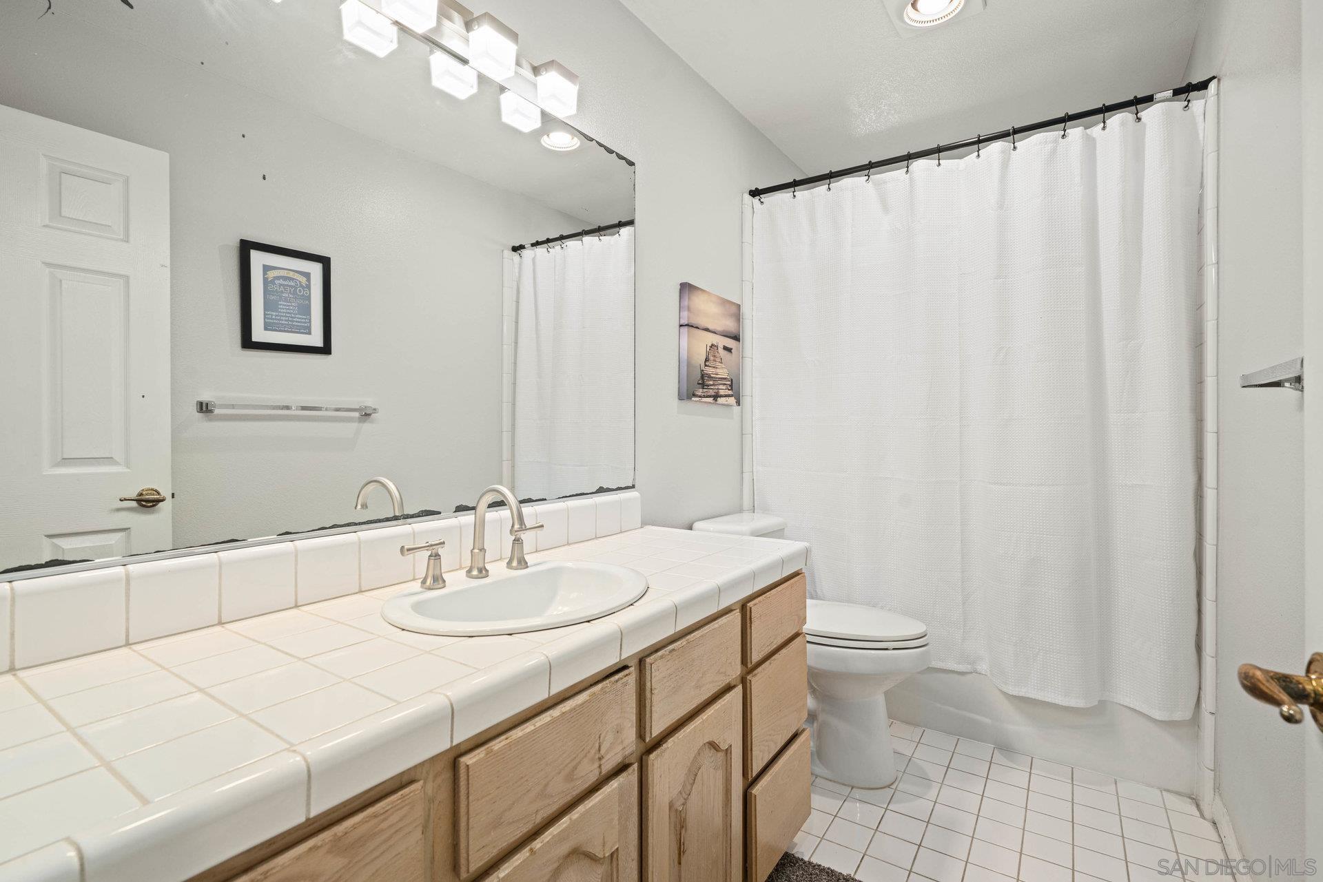 Detail Gallery Image 38 of 54 For 2579  Fire Mountain Drive, Oceanside,  CA 92054 - 4 Beds | 3 Baths