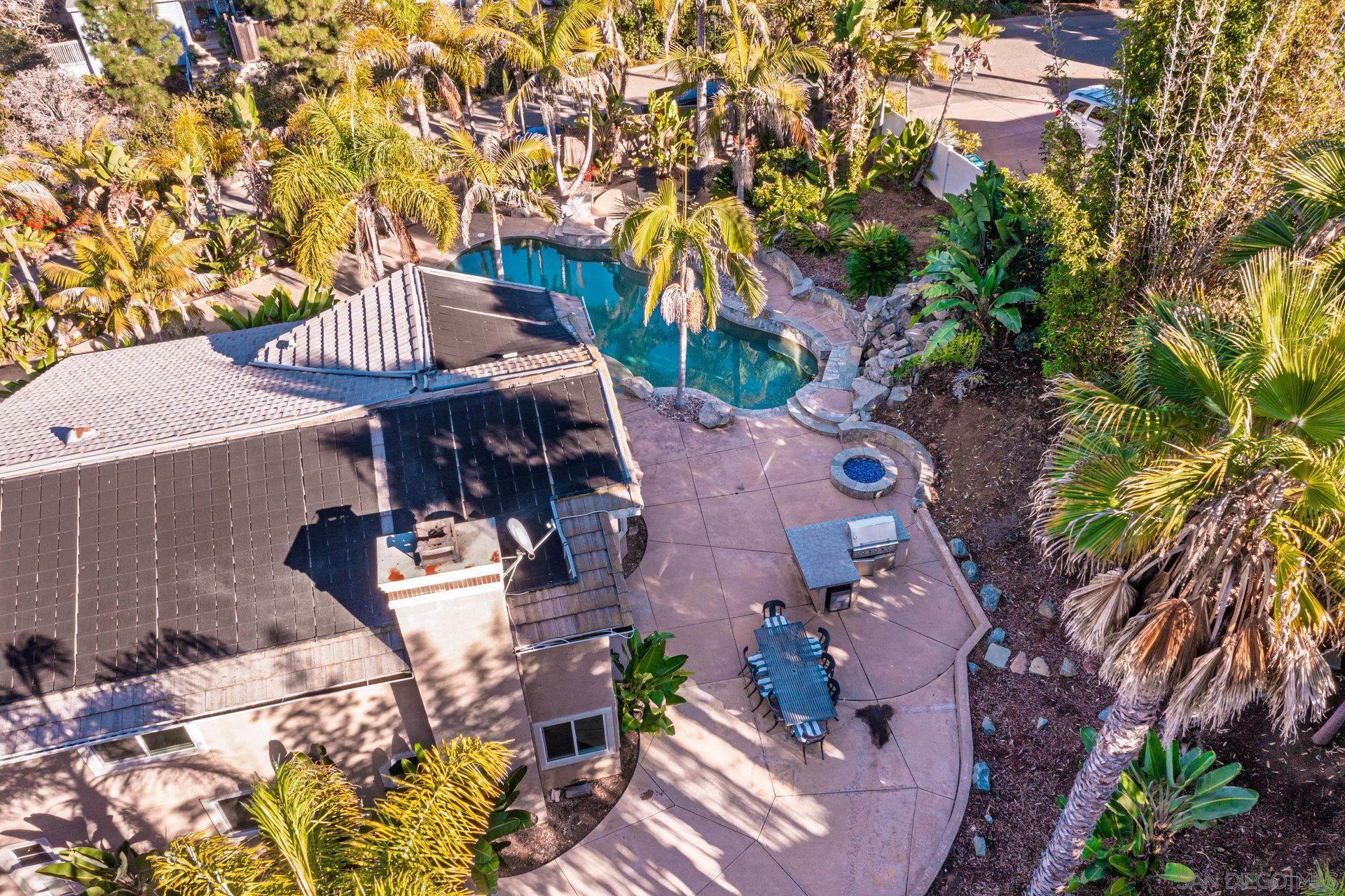 Detail Gallery Image 5 of 54 For 2579  Fire Mountain Drive, Oceanside,  CA 92054 - 4 Beds | 3 Baths