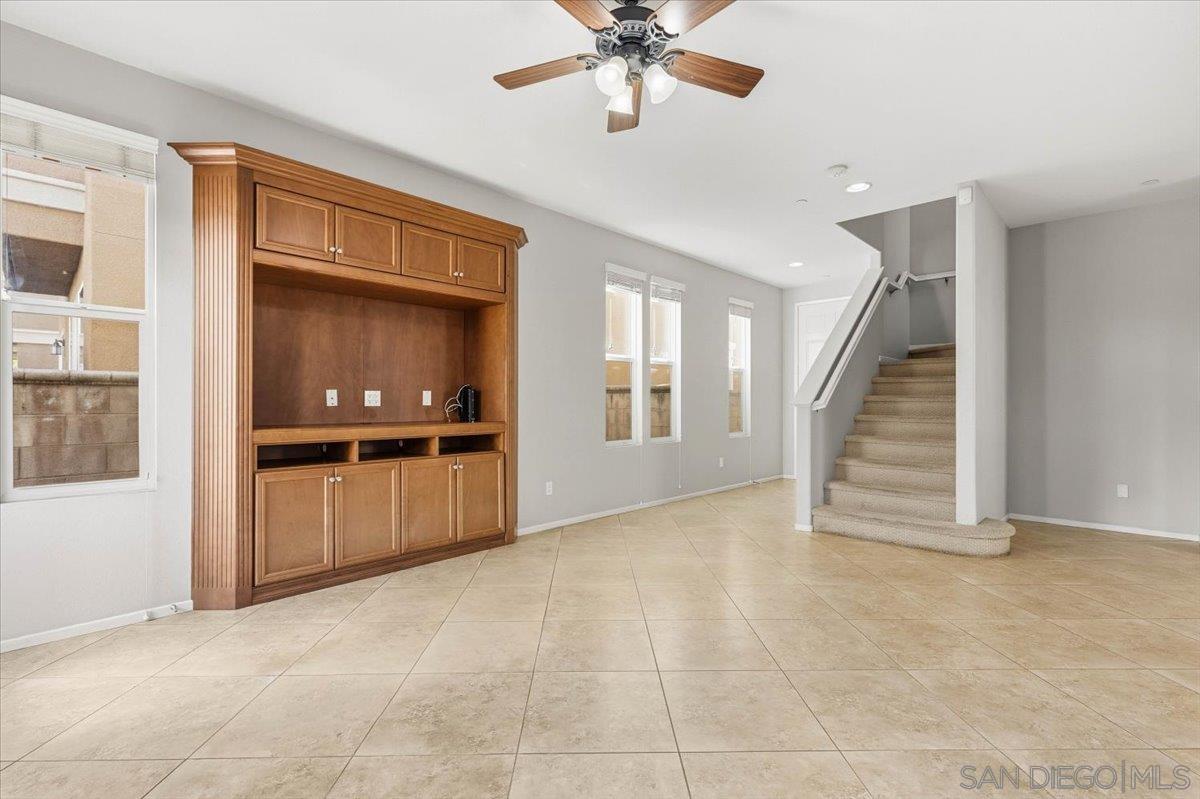 Detail Gallery Image 4 of 30 For 10034  Leavesly Trail, Santee,  CA 92071 - 3 Beds | 2/1 Baths