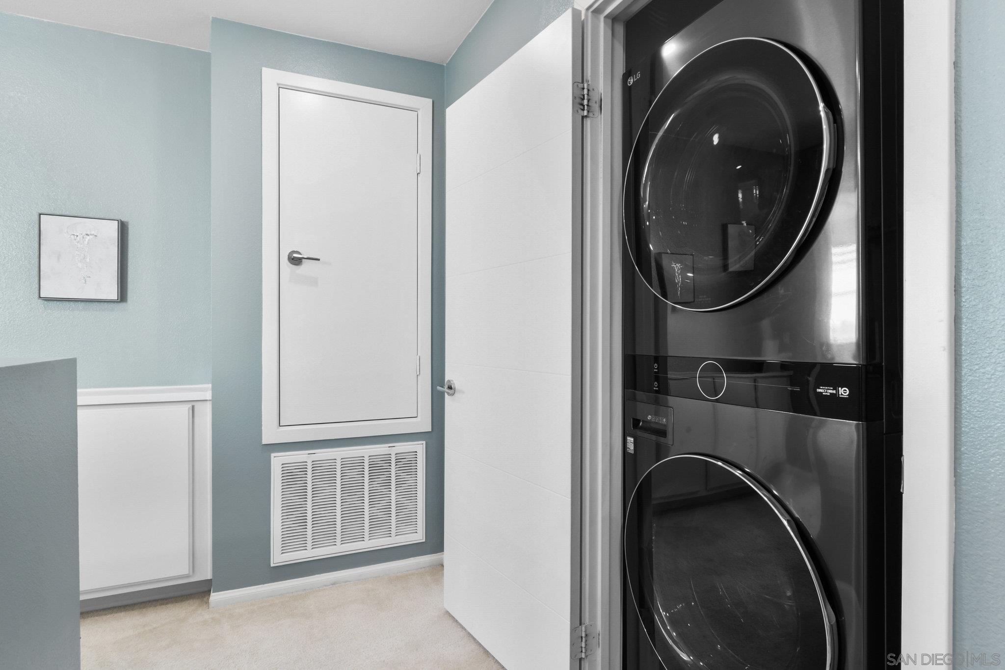 Detail Gallery Image 31 of 44 For 2034  Luzon Ln  #3,  Chula Vista,  CA 91915 - 3 Beds | 3 Baths