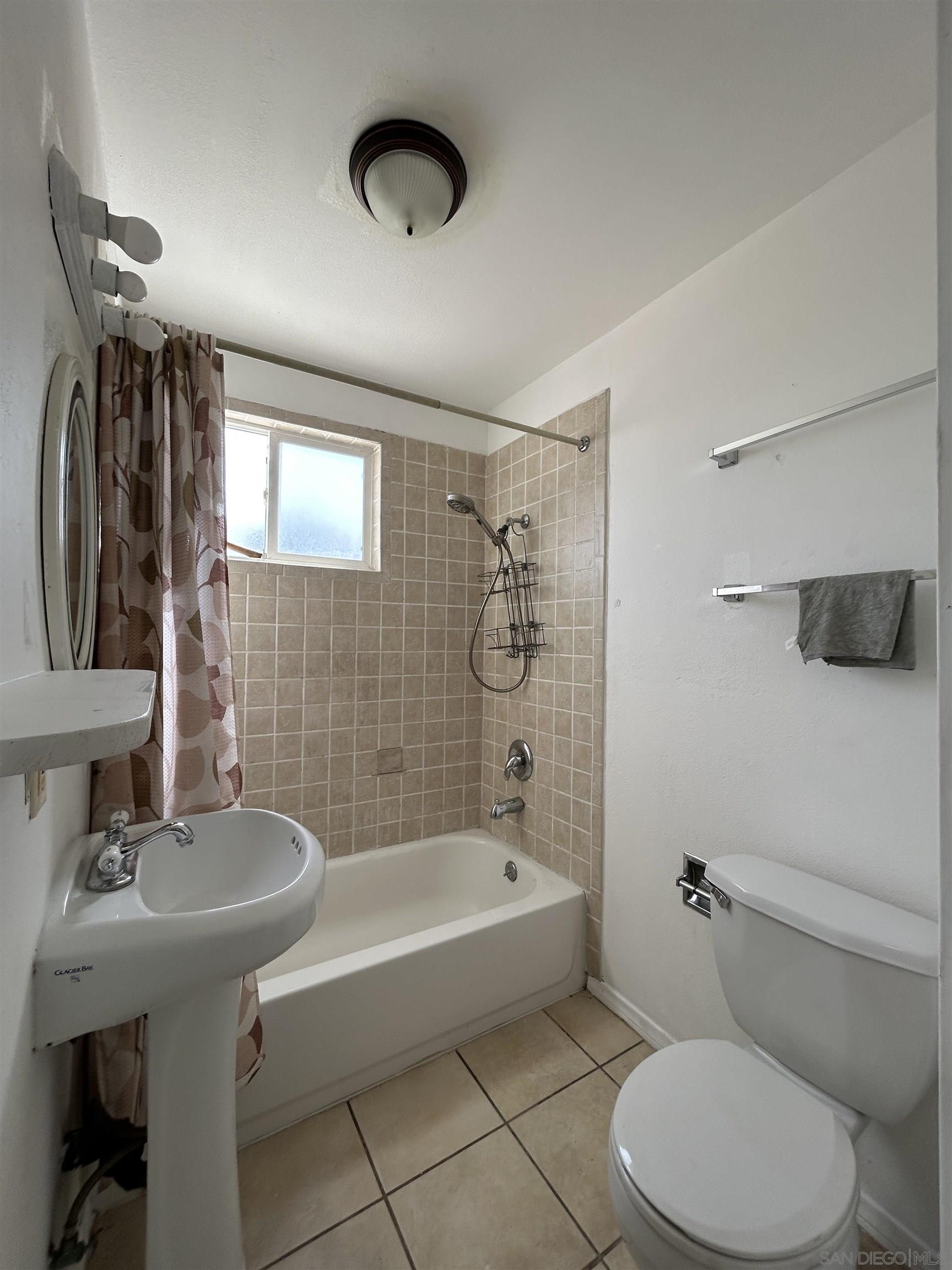 Detail Gallery Image 16 of 20 For 1815  Brookline St., San Diego,  CA 92102 - 3 Beds | 2 Baths