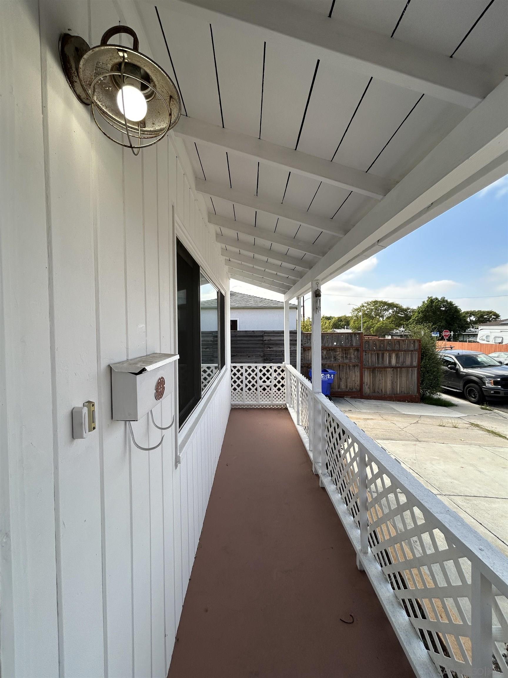 Detail Gallery Image 4 of 20 For 1815  Brookline St., San Diego,  CA 92102 - 3 Beds | 2 Baths