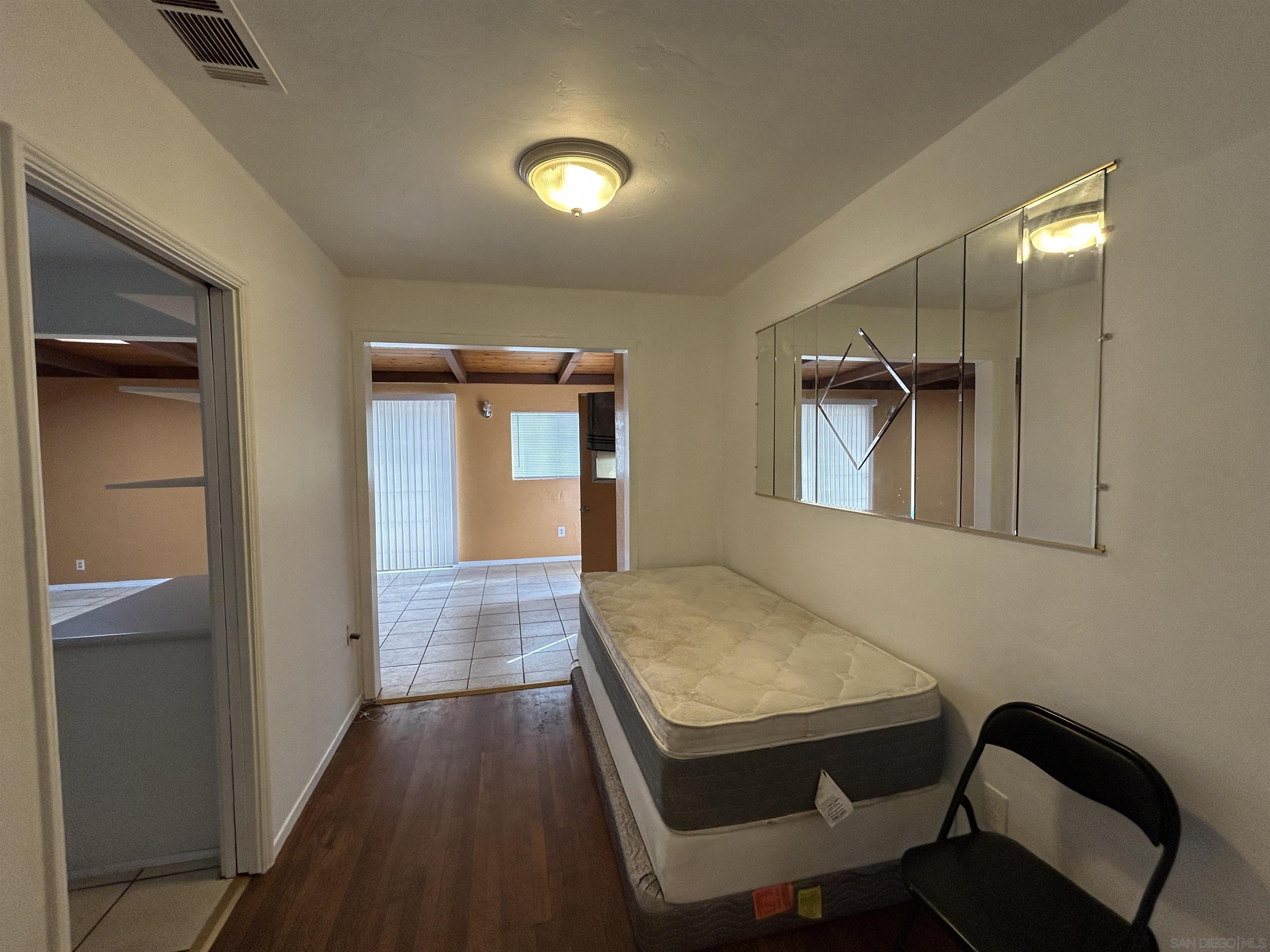 Detail Gallery Image 6 of 20 For 1815  Brookline St., San Diego,  CA 92102 - 3 Beds | 2 Baths