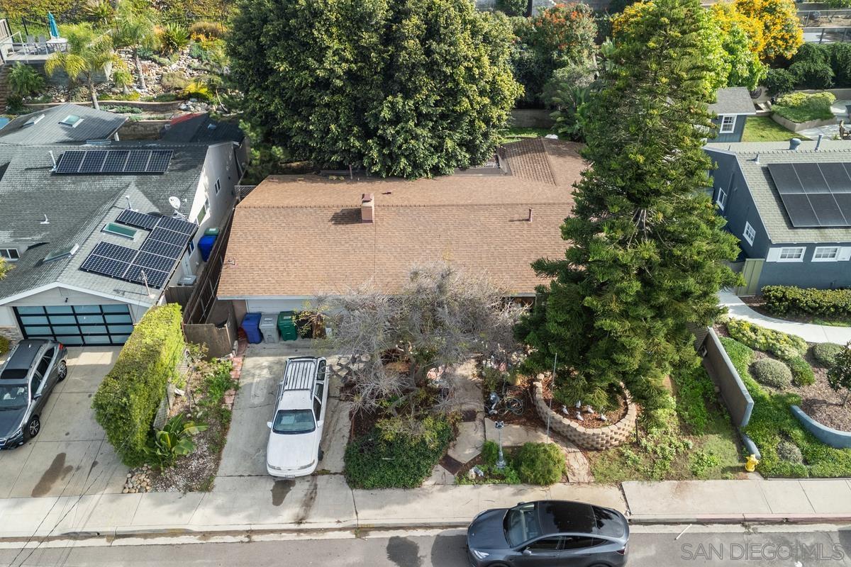 Detail Gallery Image 2 of 24 For 2747  Fairfield St, San Diego,  CA 92110 - 4 Beds | 1 Baths