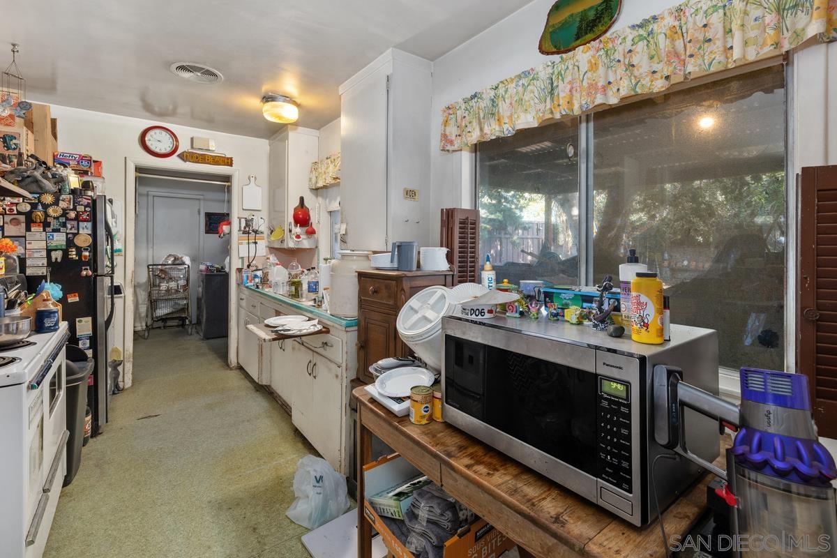 Detail Gallery Image 13 of 24 For 2747  Fairfield St, San Diego,  CA 92110 - 4 Beds | 1 Baths