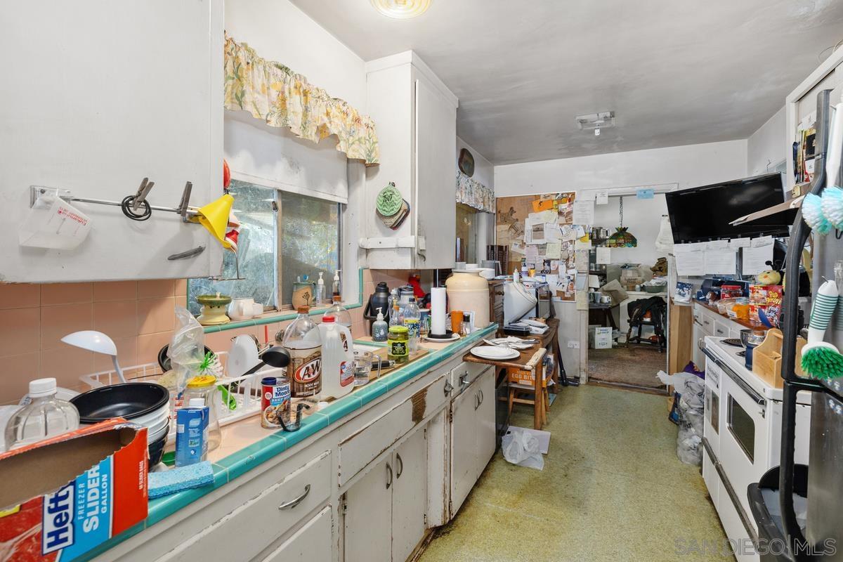 Detail Gallery Image 15 of 24 For 2747  Fairfield St, San Diego,  CA 92110 - 4 Beds | 1 Baths