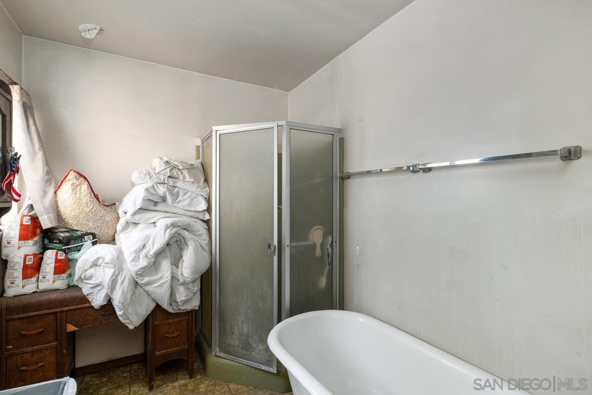 Detail Gallery Image 18 of 24 For 2747  Fairfield St, San Diego,  CA 92110 - 4 Beds | 1 Baths