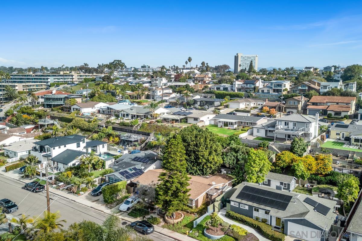 Detail Gallery Image 4 of 24 For 2747  Fairfield St, San Diego,  CA 92110 - 4 Beds | 1 Baths
