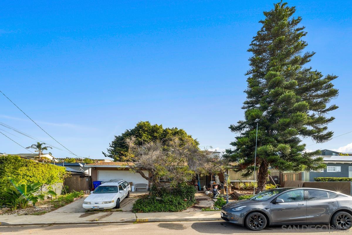 Detail Gallery Image 9 of 24 For 2747  Fairfield St, San Diego,  CA 92110 - 4 Beds | 1 Baths