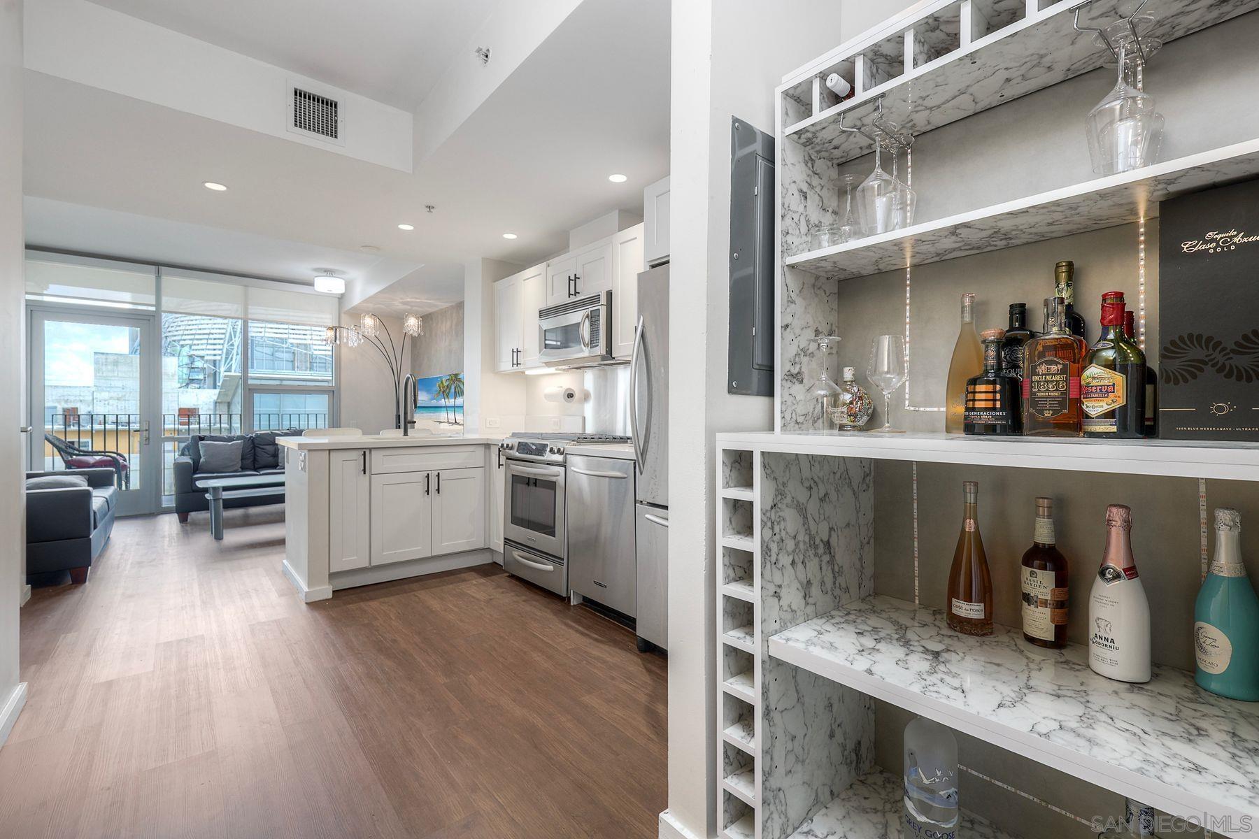 Detail Gallery Image 3 of 32 For 321  10th Ave  #1505,  San Diego,  CA 92101 - 1 Beds | 1 Baths