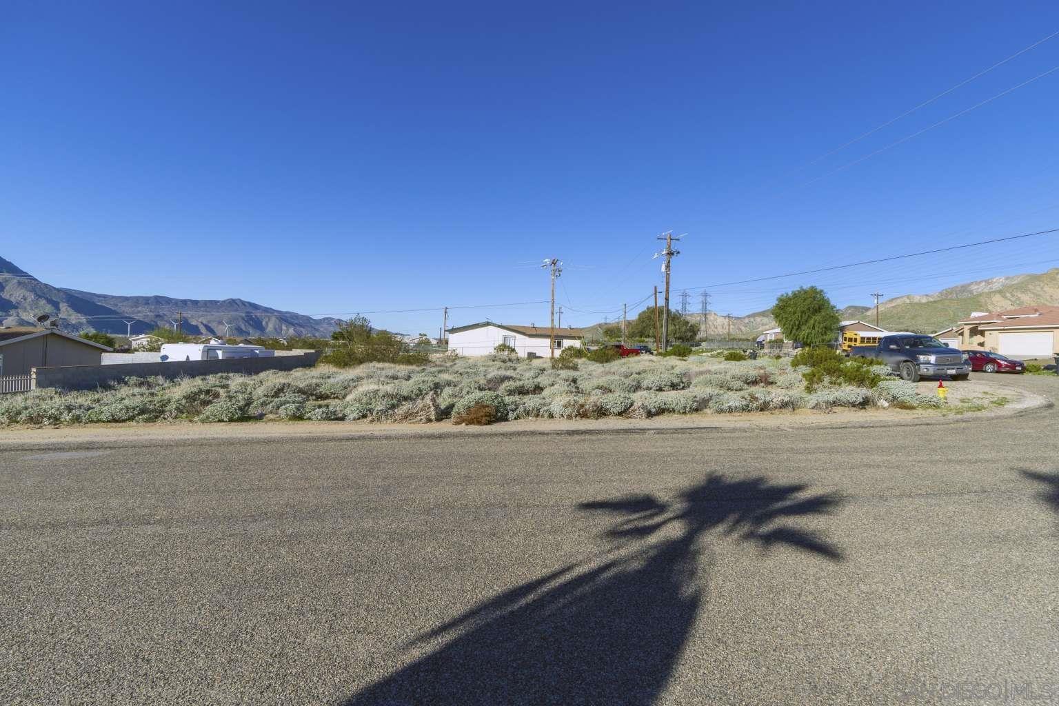 Detail Gallery Image 17 of 32 For , –,  CA 92282 - – Beds | – Baths