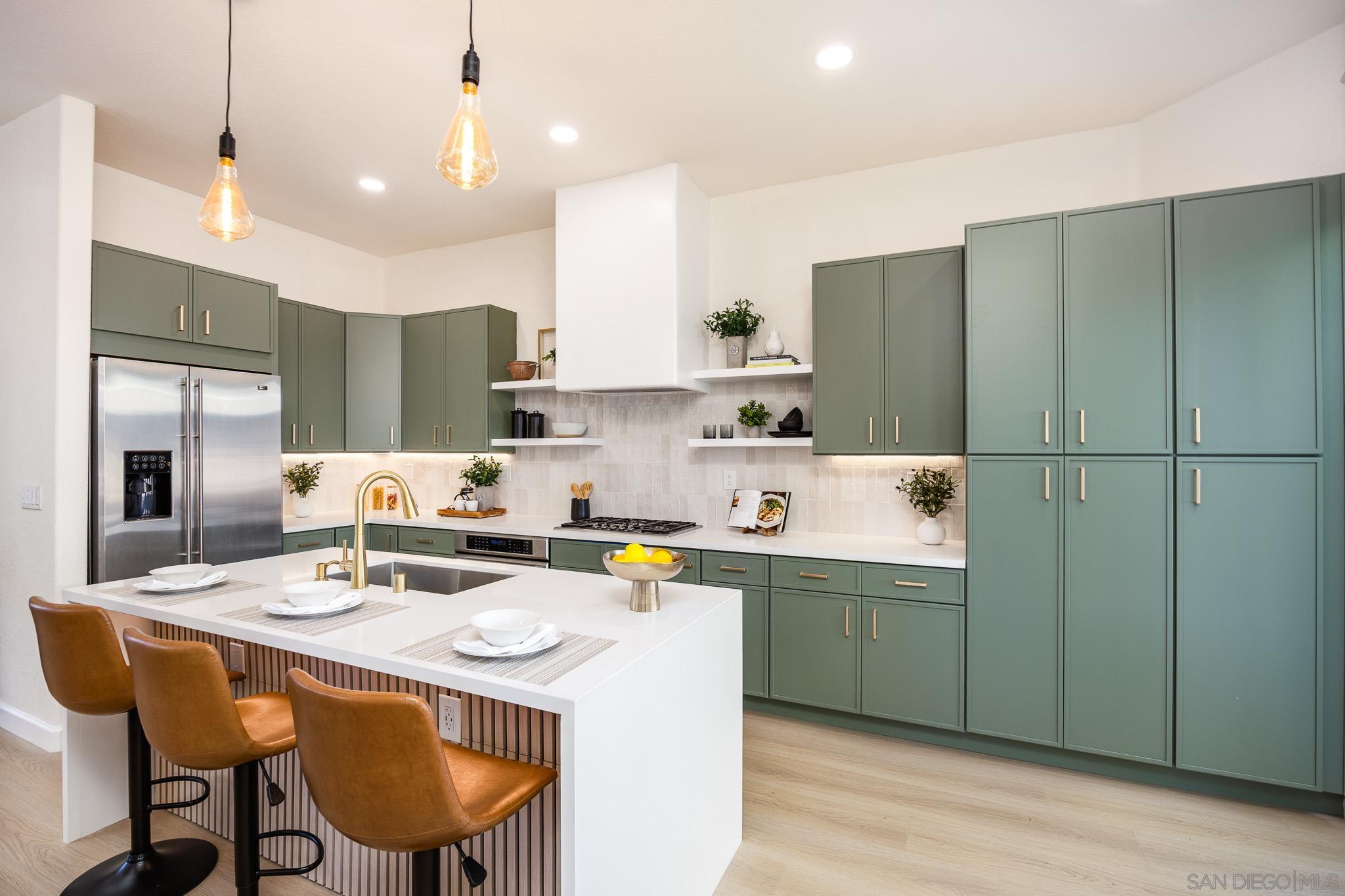 Front Image Thumbnail for SD250045441