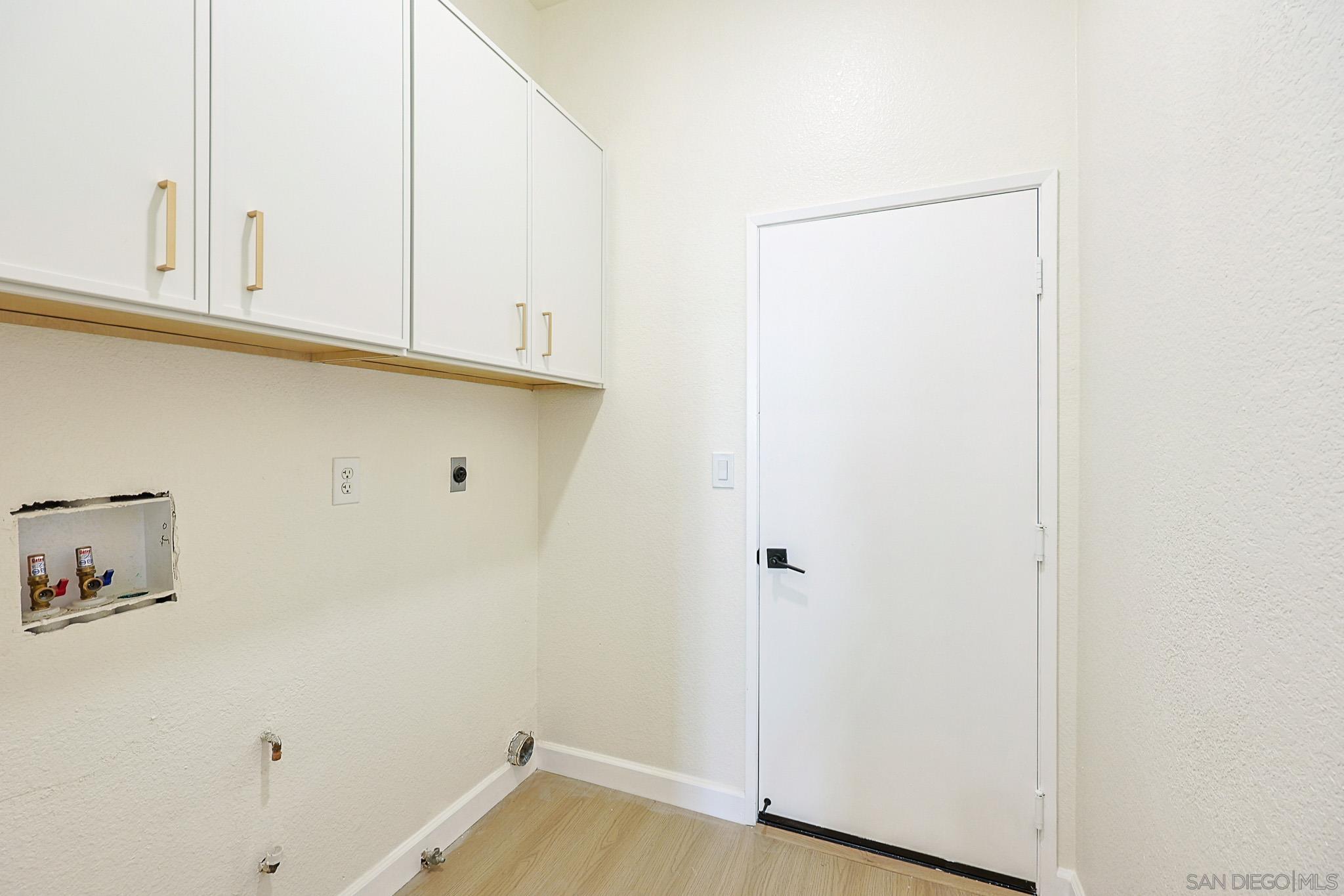 Detail Gallery Image 31 of 42 For 1789  Clydesdale Ct, Oceanside,  CA 92057 - 3 Beds | 2 Baths