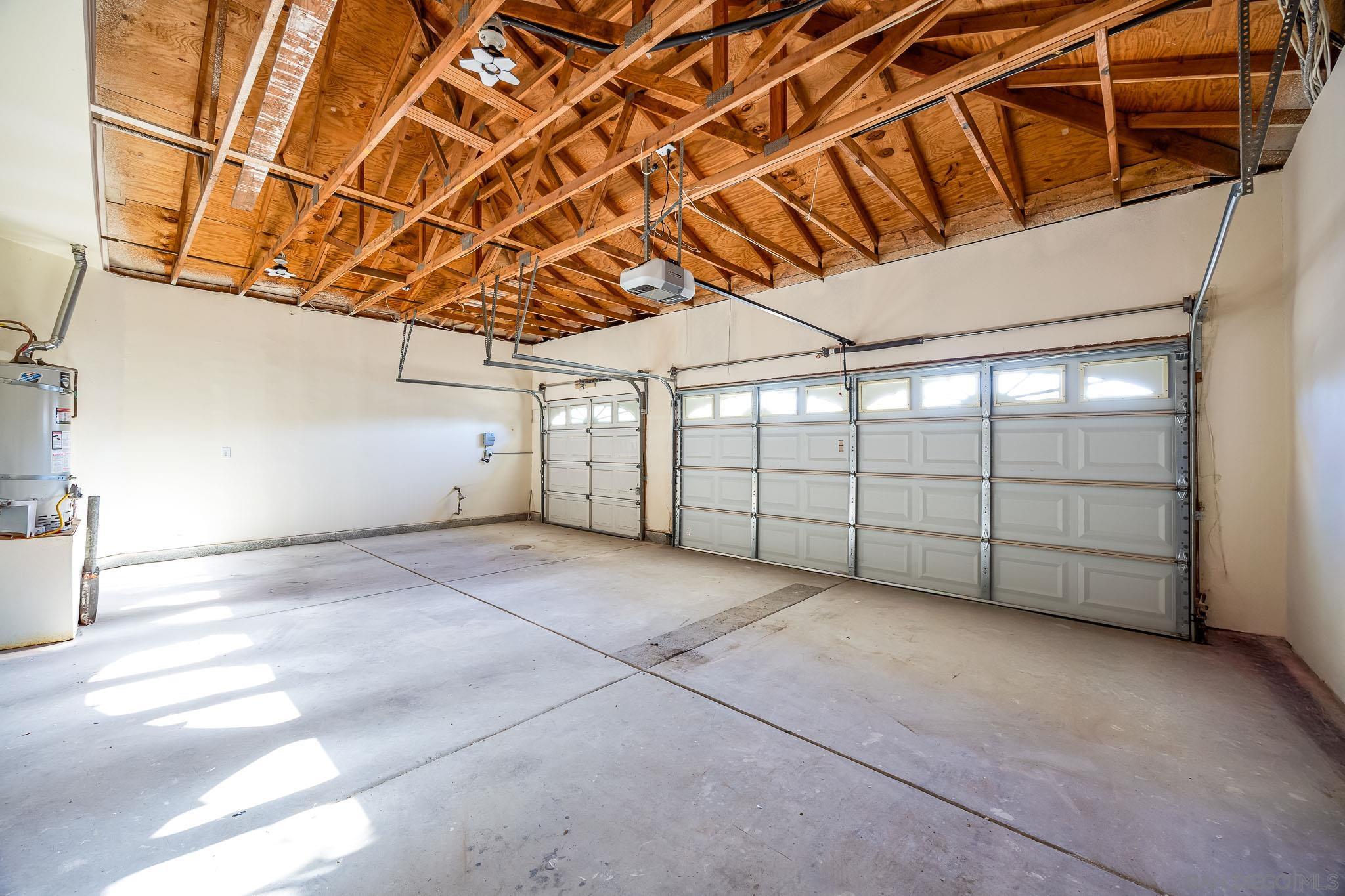 Detail Gallery Image 37 of 42 For 1789  Clydesdale Ct, Oceanside,  CA 92057 - 3 Beds | 2 Baths