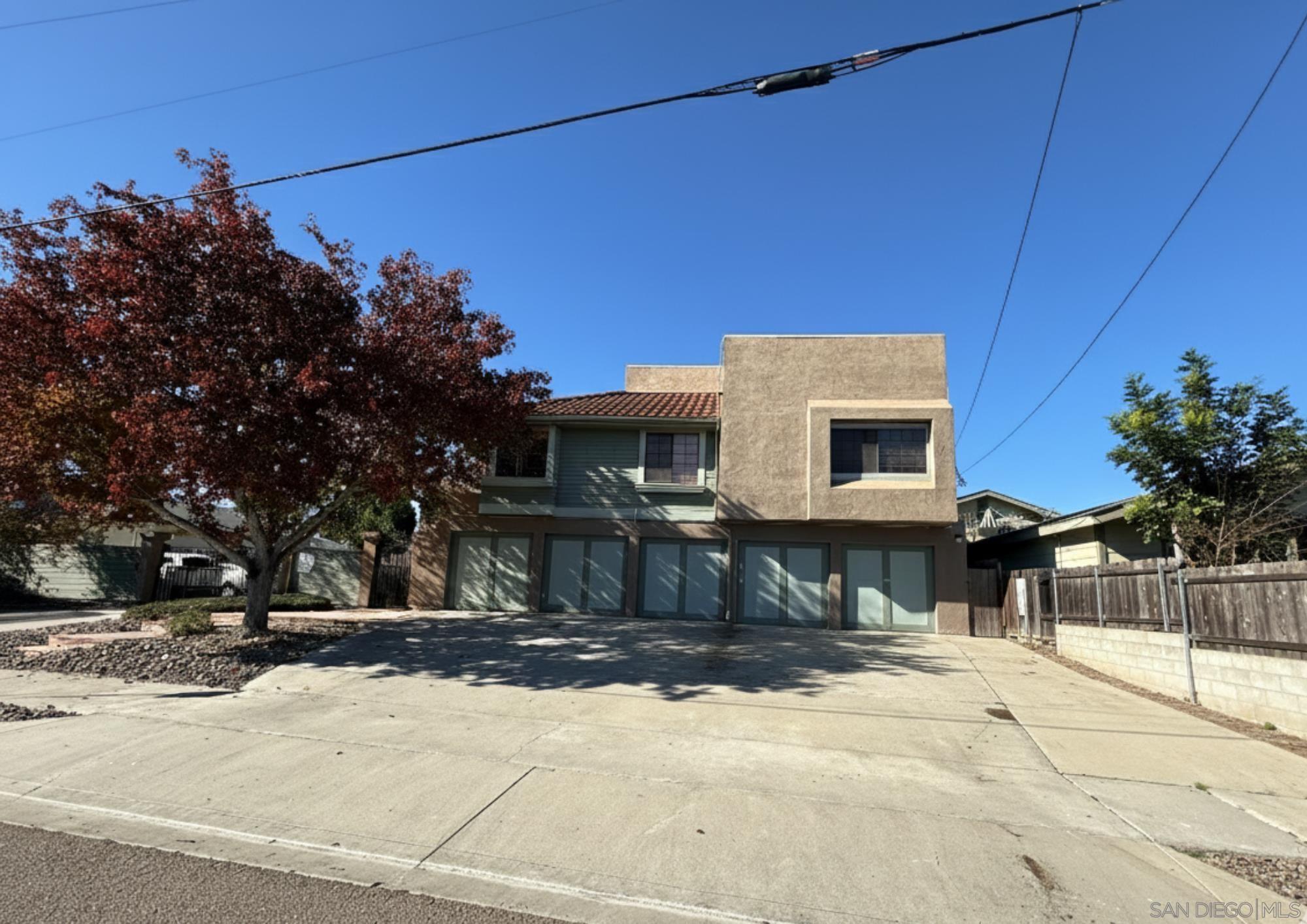 Detail Gallery Image 2 of 36 For 4666  Mission Ave  #14,  San Diego,  CA 92116 - 2 Beds | 2 Baths