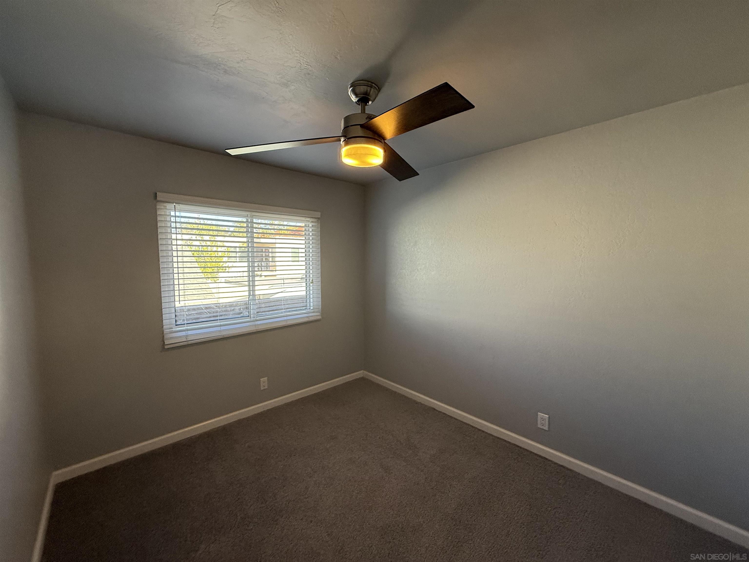 Detail Gallery Image 17 of 36 For 4666  Mission Ave  #14,  San Diego,  CA 92116 - 2 Beds | 2 Baths