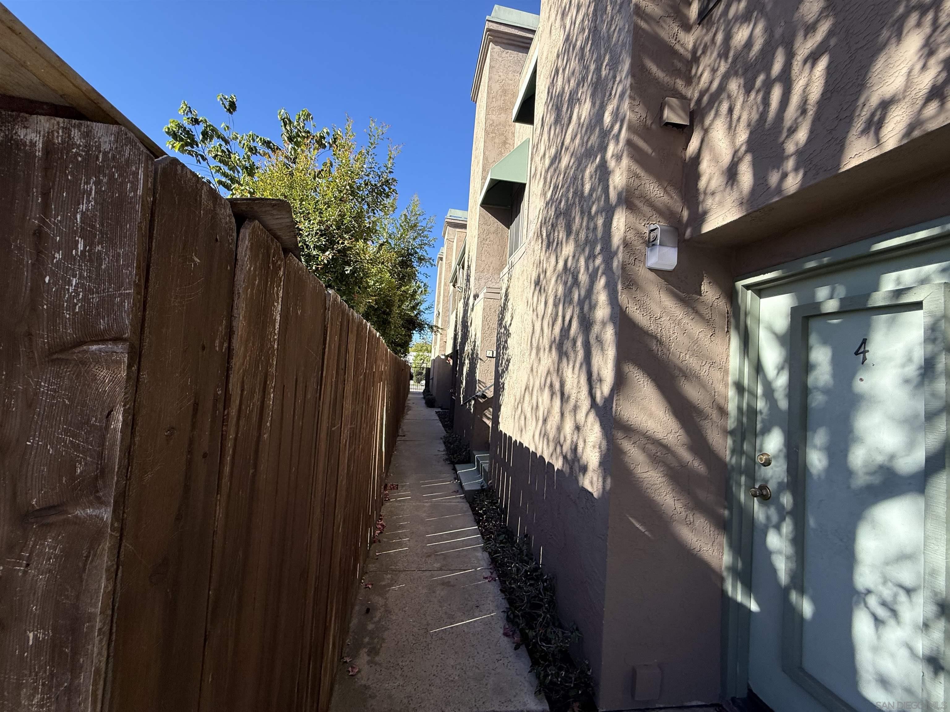 Detail Gallery Image 27 of 36 For 4666  Mission Ave  #14,  San Diego,  CA 92116 - 2 Beds | 2 Baths