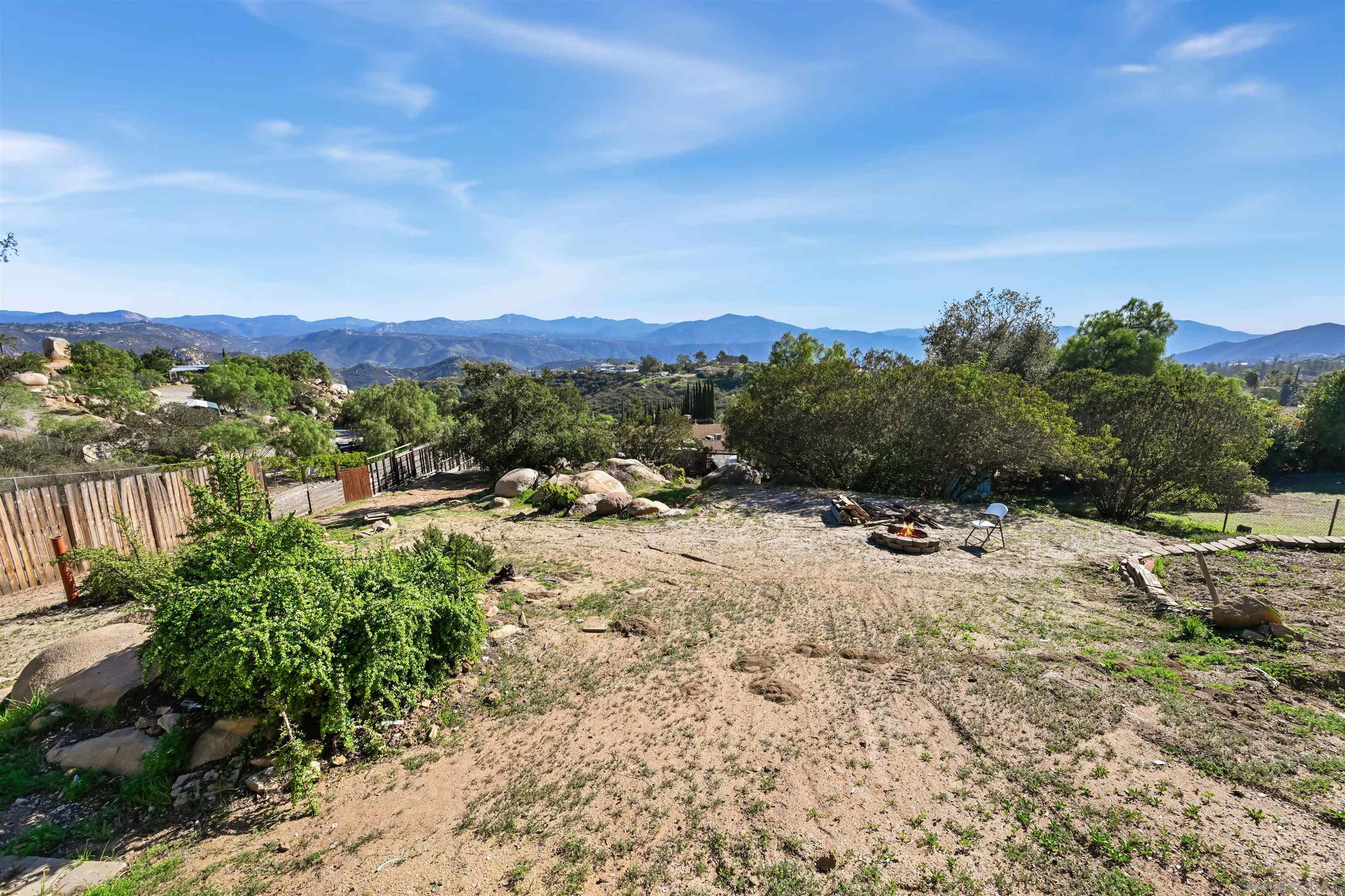 Detail Gallery Image 17 of 42 For 497  Mountain View Rd, El Cajon,  CA 92021 - 5 Beds | 1/1 Baths