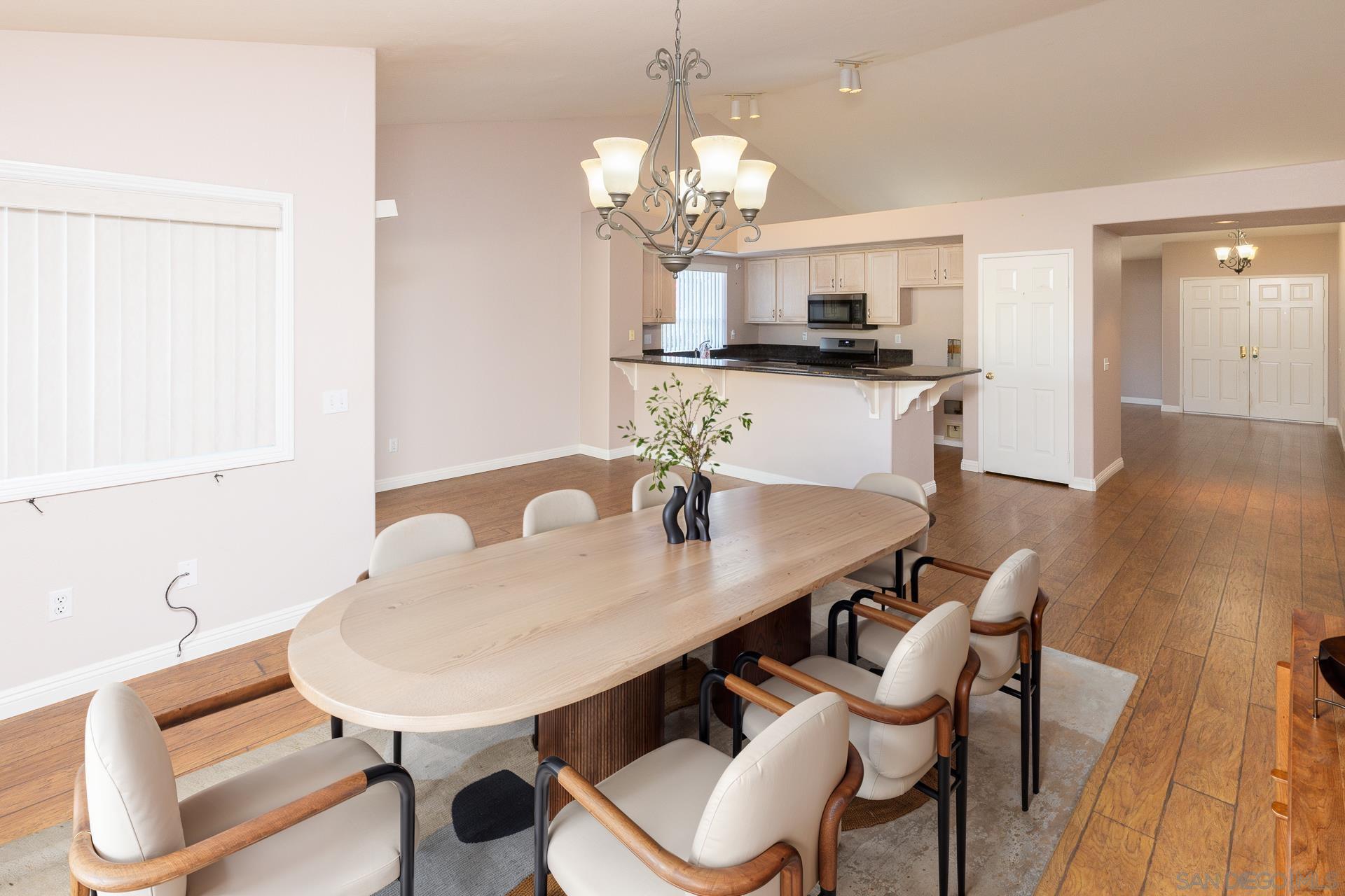 Detail Gallery Image 18 of 47 For 622  Creekside Ave, Oceanside,  CA 92057 - 3 Beds | 2 Baths