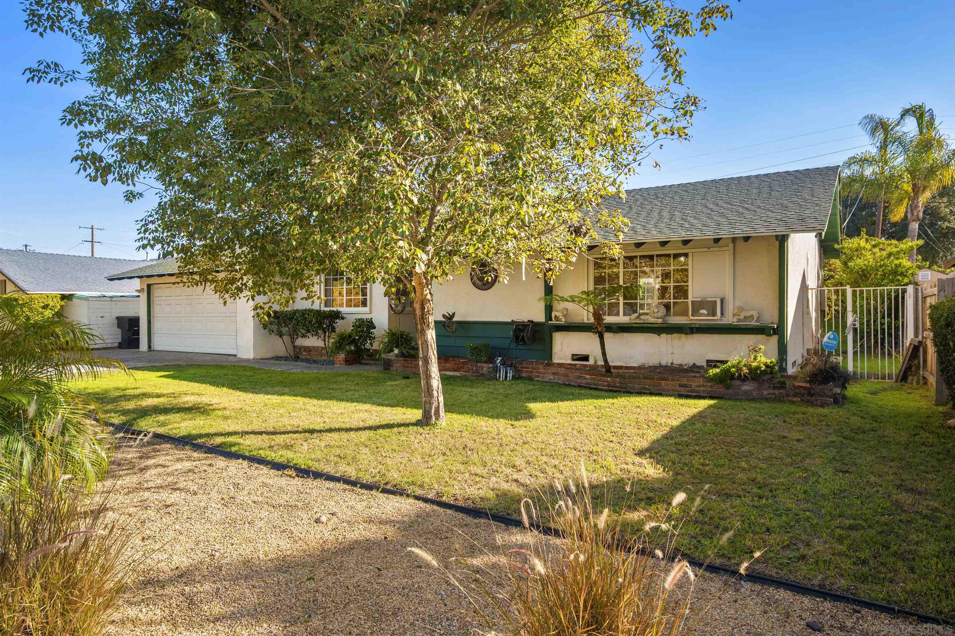 Detail Gallery Image 2 of 36 For 62 E Palomar Dr., Chula Vista,  CA 91911 - 3 Beds | 2 Baths