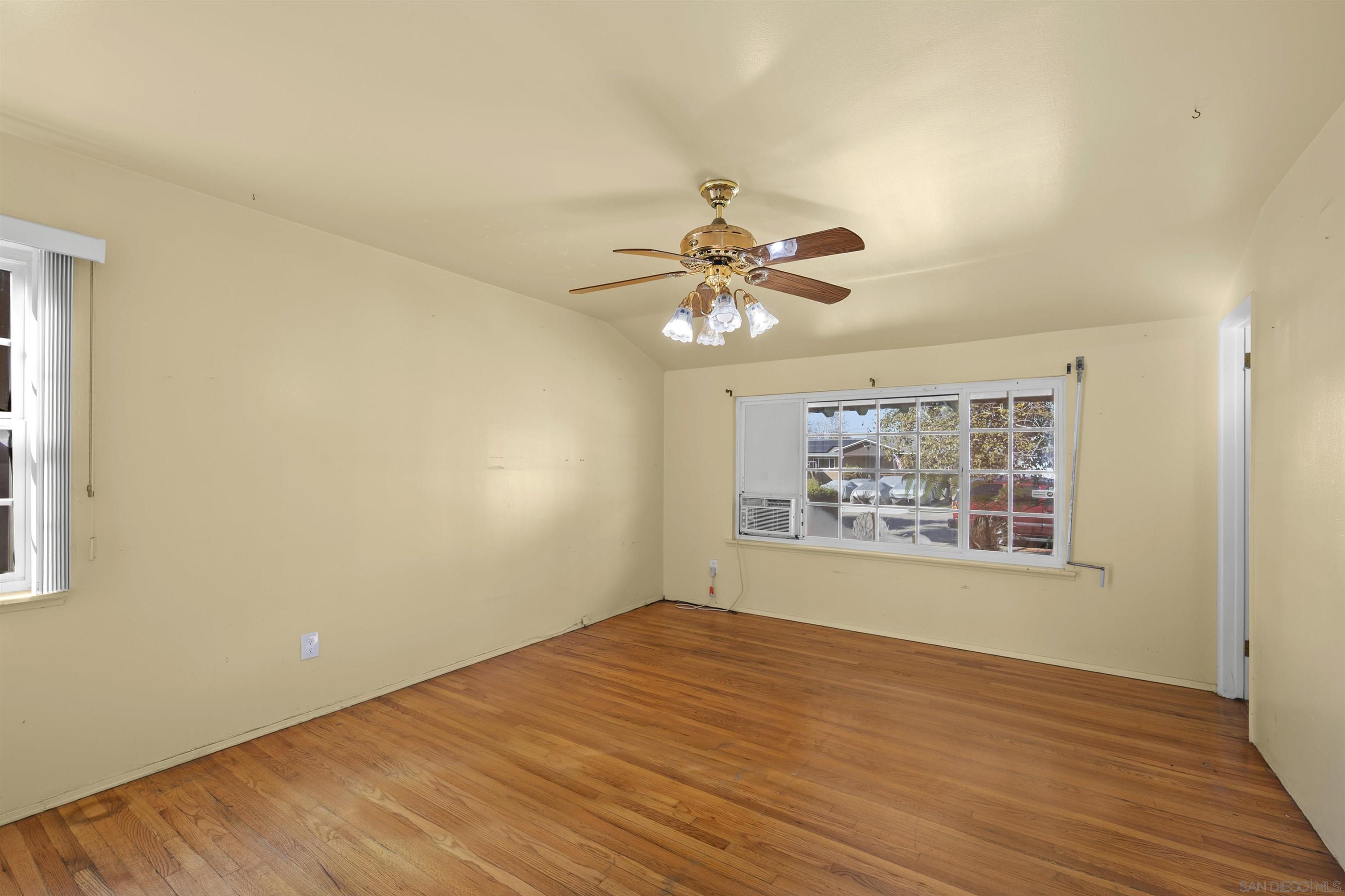 Detail Gallery Image 17 of 36 For 62 E Palomar Dr., Chula Vista,  CA 91911 - 3 Beds | 2 Baths