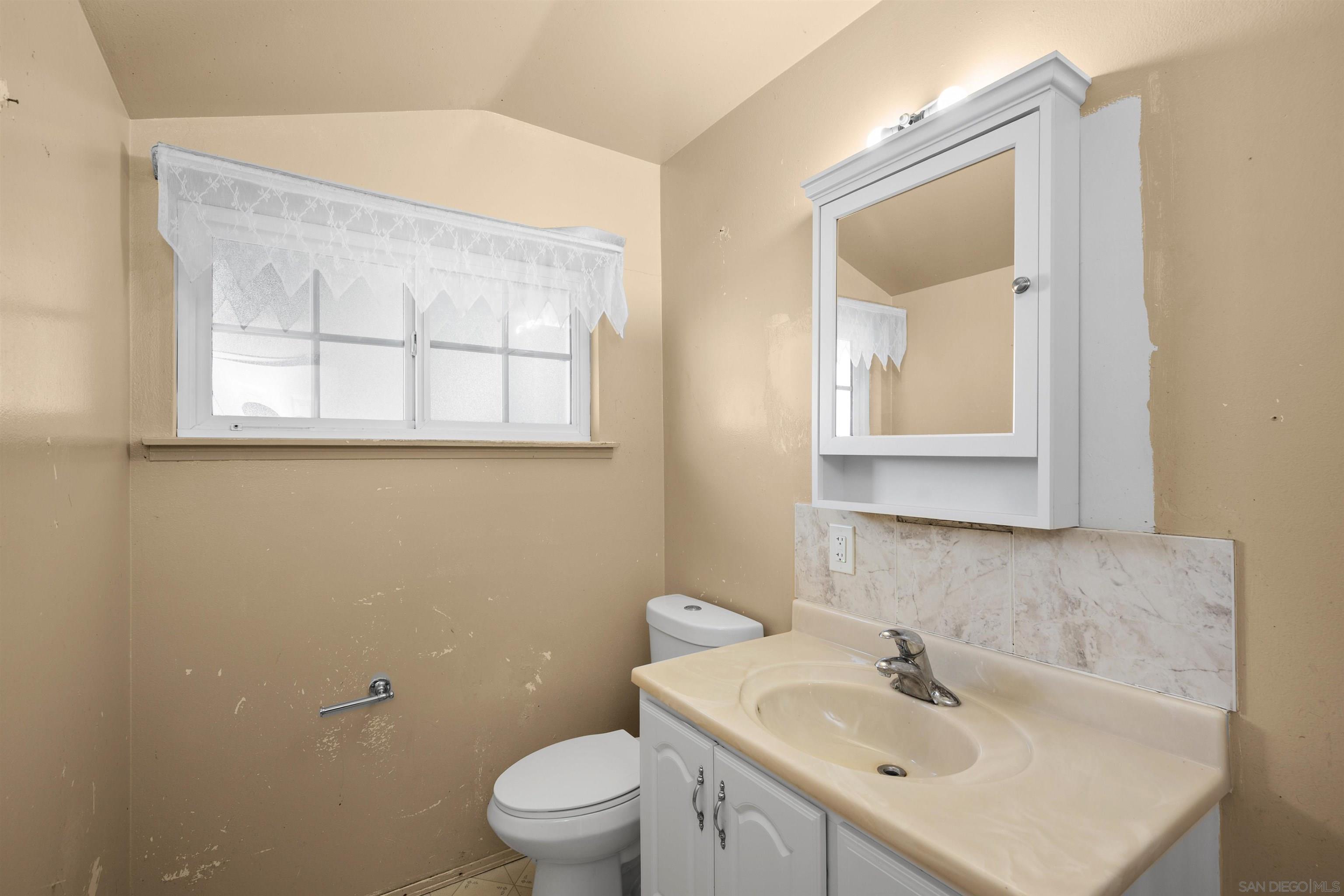 Detail Gallery Image 20 of 36 For 62 E Palomar Dr., Chula Vista,  CA 91911 - 3 Beds | 2 Baths