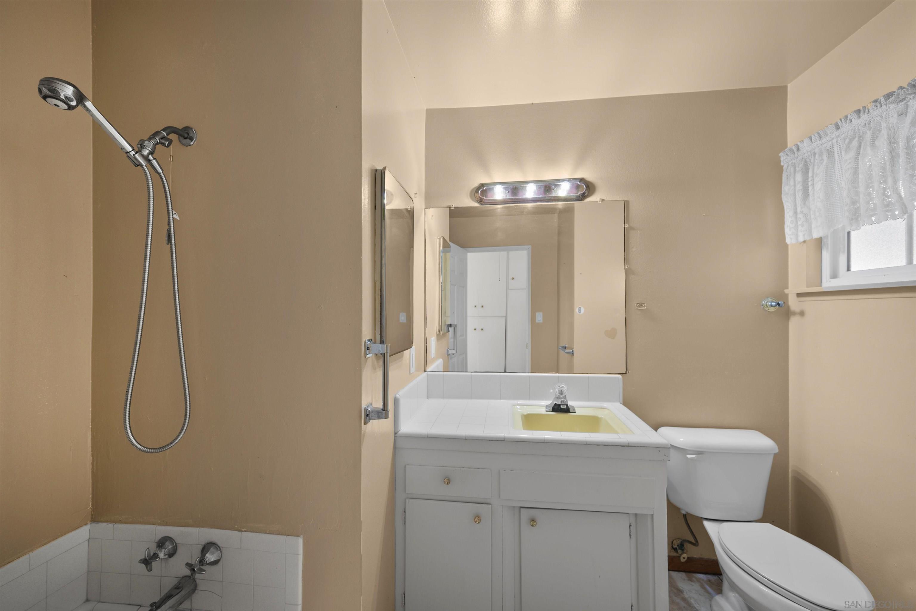 Detail Gallery Image 23 of 36 For 62 E Palomar Dr., Chula Vista,  CA 91911 - 3 Beds | 2 Baths