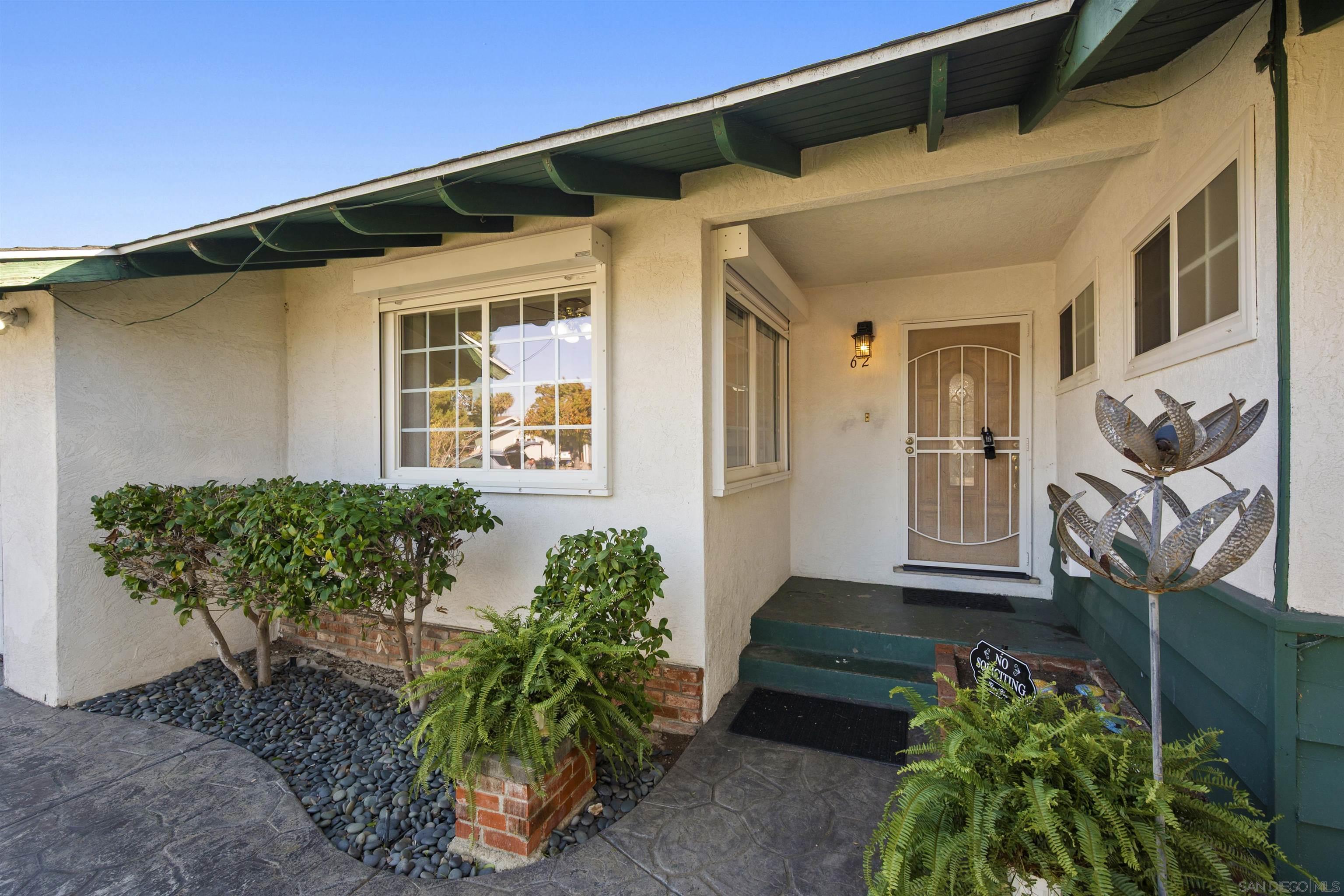 Detail Gallery Image 4 of 36 For 62 E Palomar Dr., Chula Vista,  CA 91911 - 3 Beds | 2 Baths