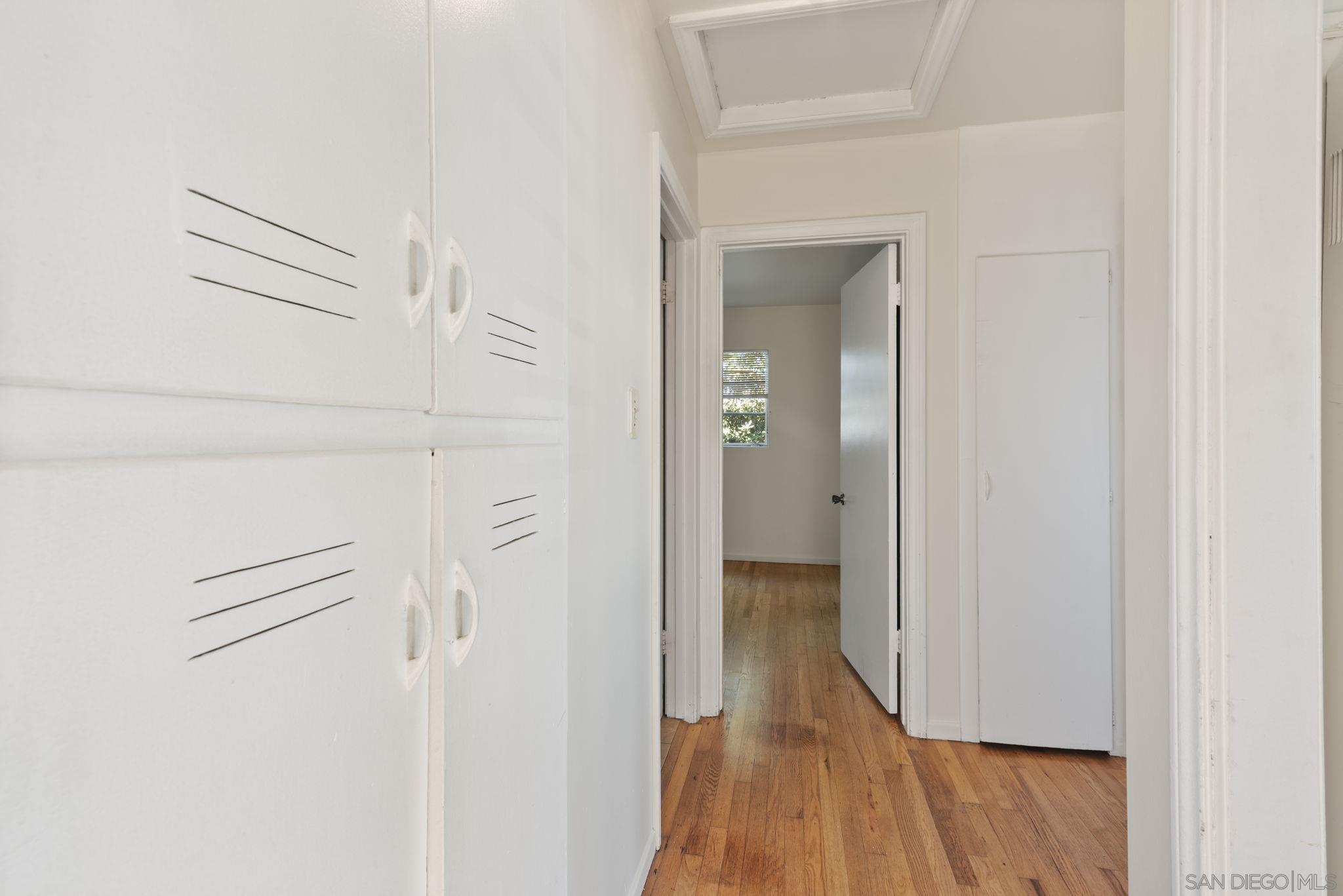 Detail Gallery Image 12 of 30 For 643  Nautilus, La Jolla,  CA 92037 - 2 Beds | 1 Baths