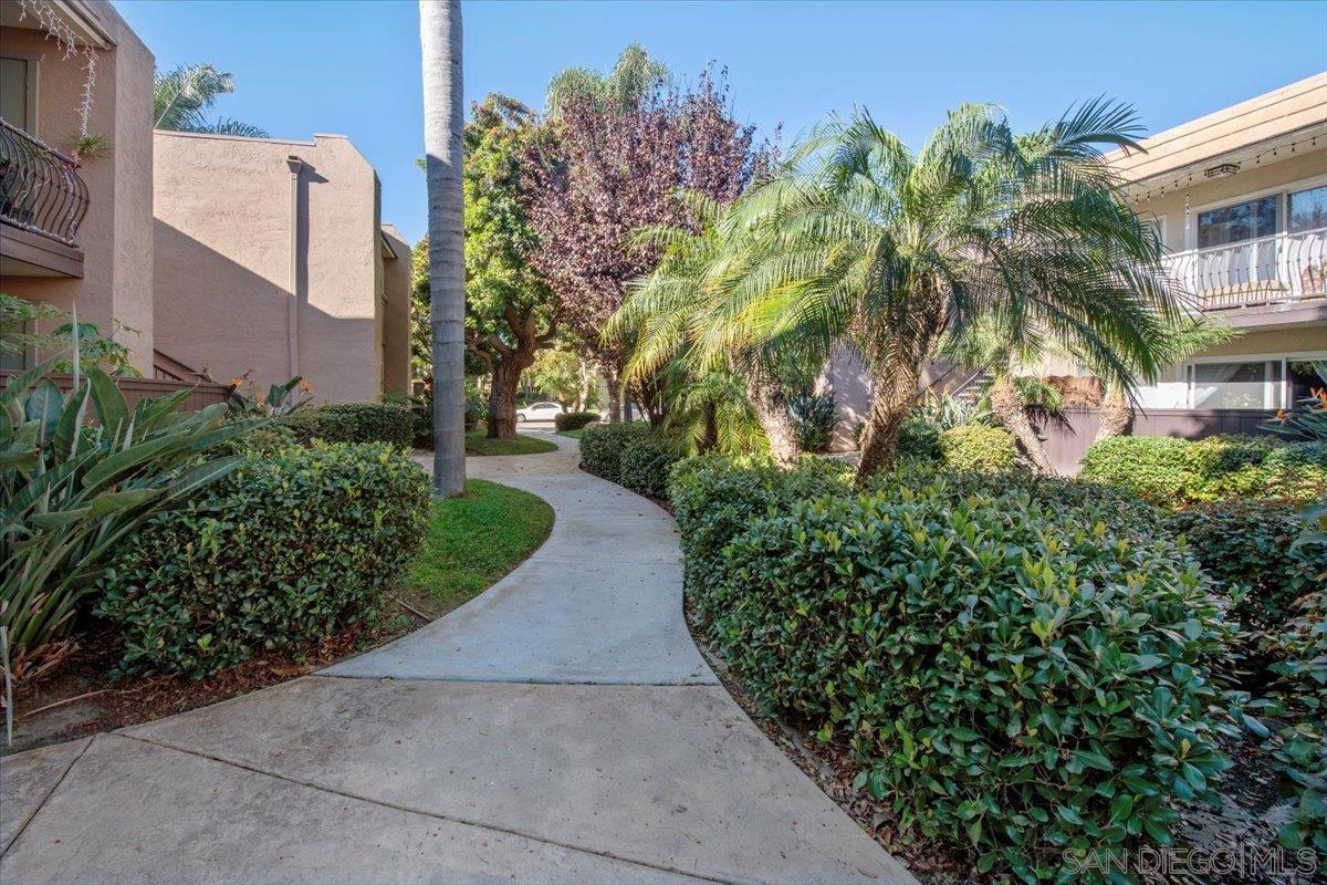 Detail Gallery Image 18 of 21 For 175  Avenida Descanso  #205,  Oceanside,  CA 92057 - 1 Beds | 1 Baths