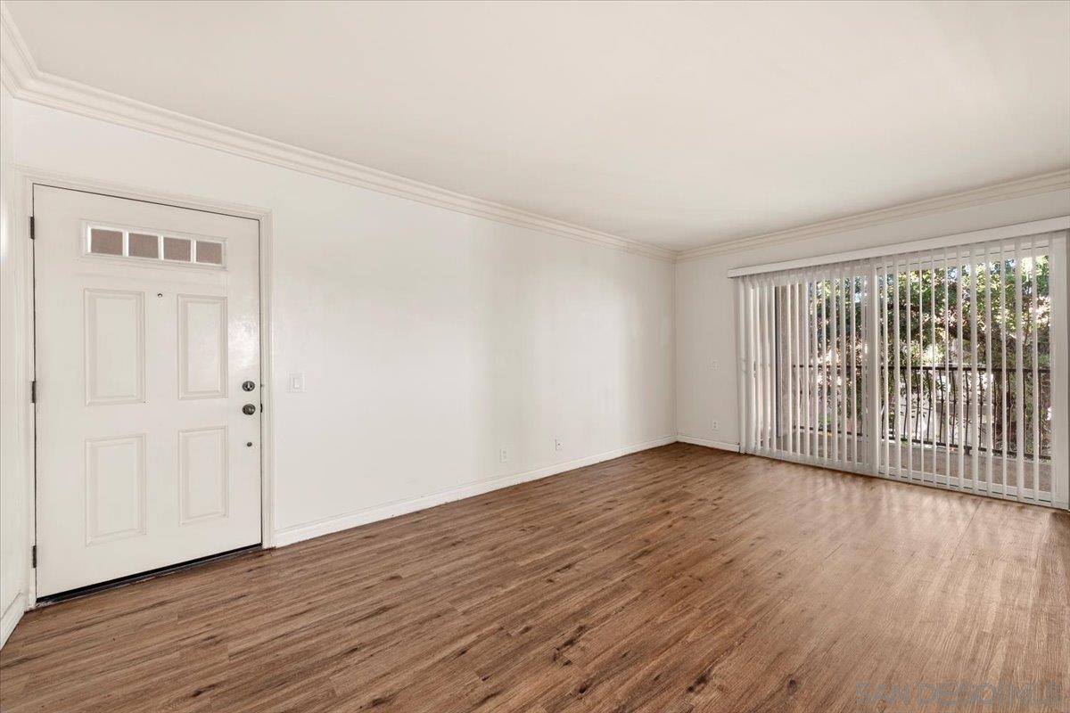 Detail Gallery Image 5 of 21 For 175  Avenida Descanso  #205,  Oceanside,  CA 92057 - 1 Beds | 1 Baths