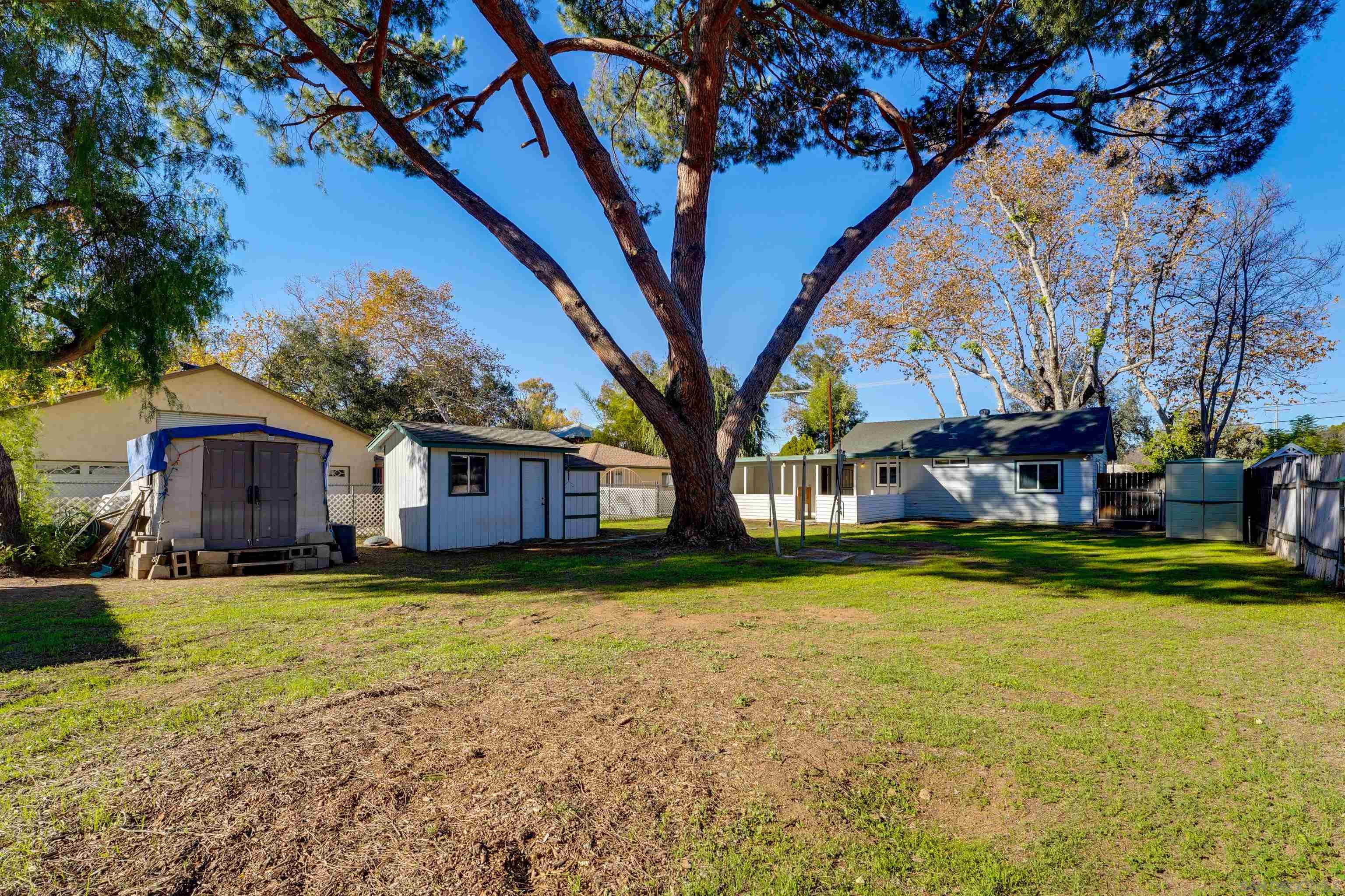 Detail Gallery Image 11 of 38 For 14153  Ezra Ln, Poway,  CA 92064 - 3 Beds | 1 Baths