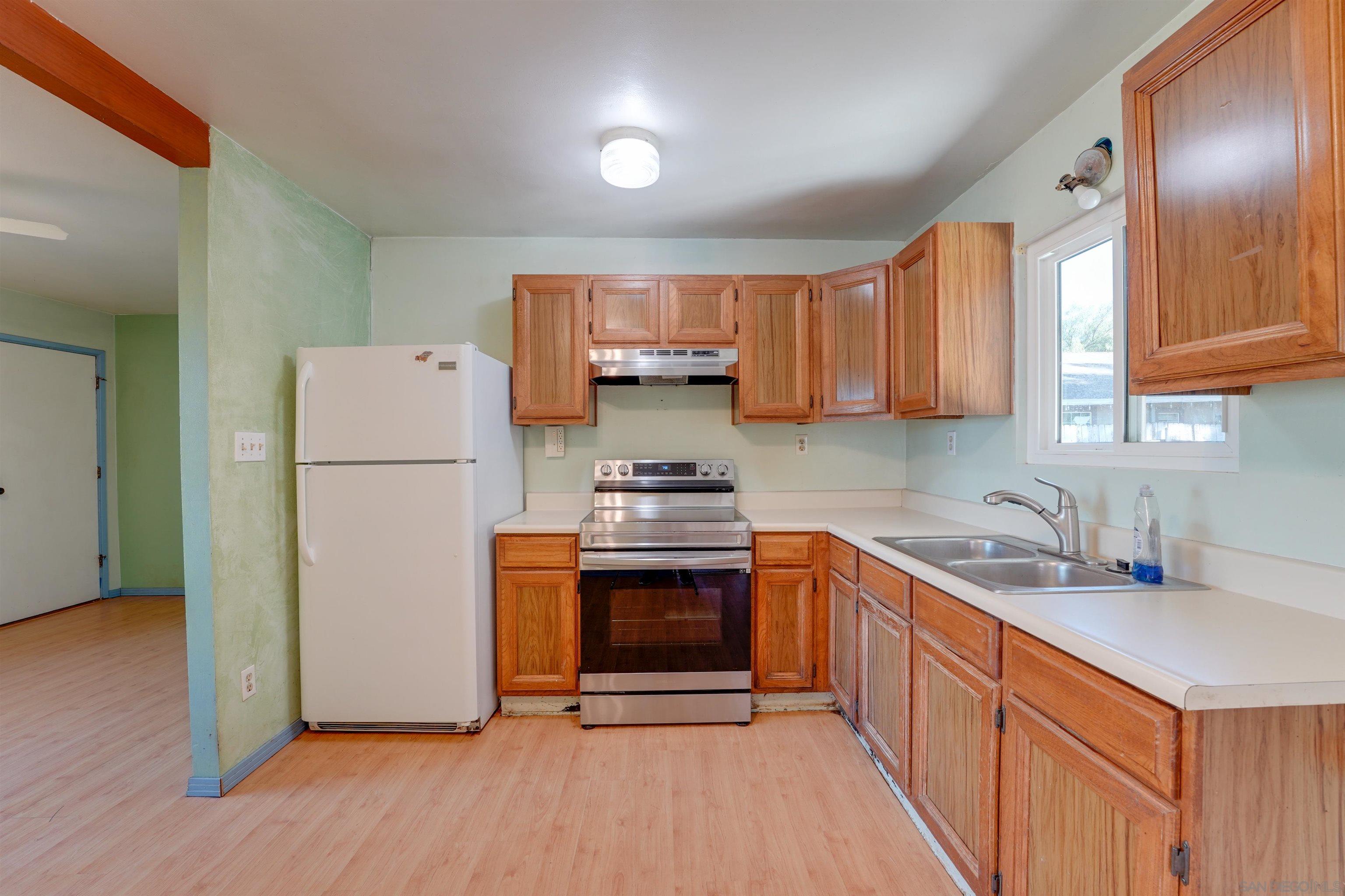 Detail Gallery Image 18 of 38 For 14153  Ezra Ln, Poway,  CA 92064 - 3 Beds | 1 Baths