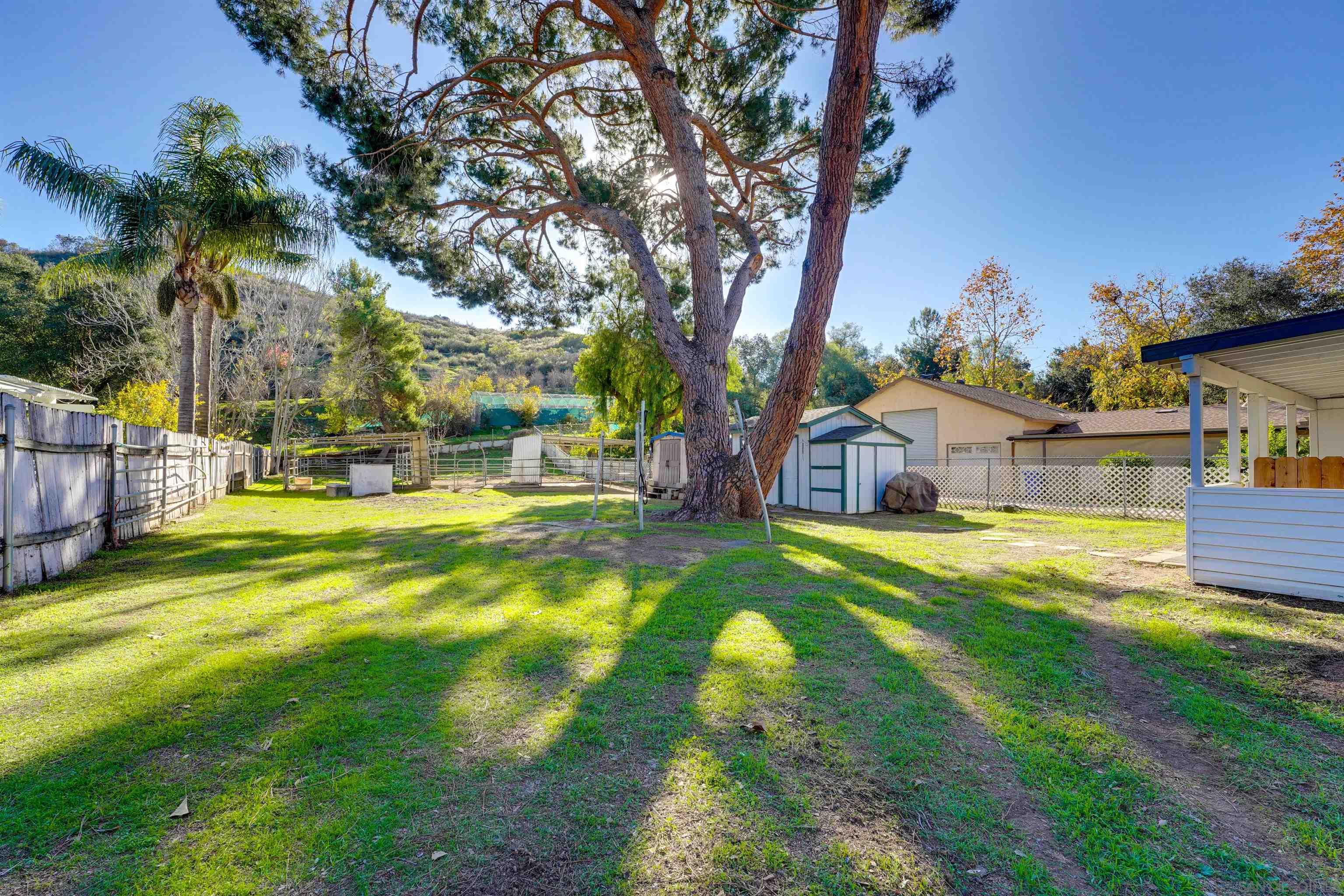 Detail Gallery Image 7 of 38 For 14153  Ezra Ln, Poway,  CA 92064 - 3 Beds | 1 Baths