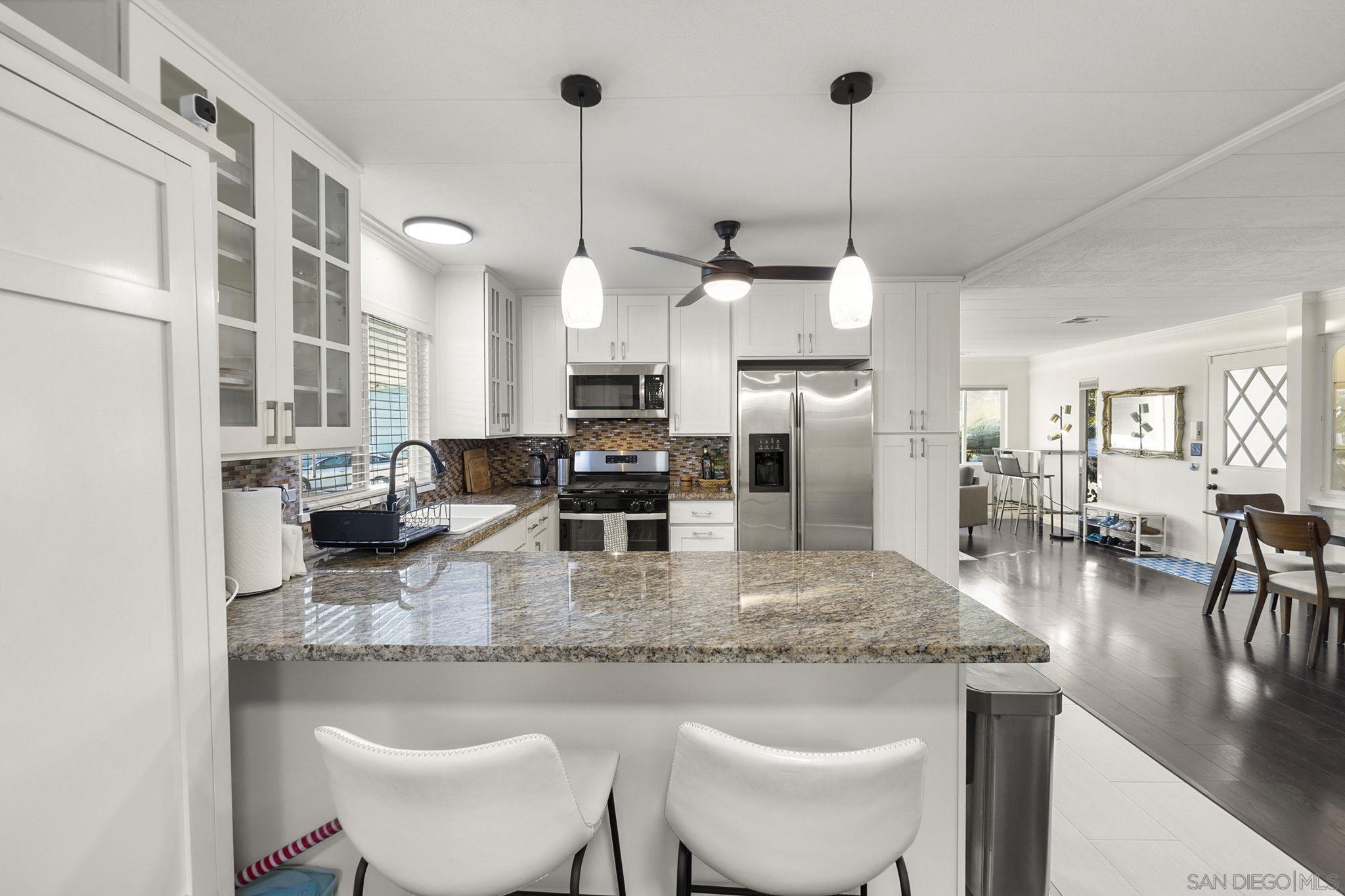 Detail Gallery Image 11 of 65 For 7004  San Bartolo, Carlsbad,  CA 92011 - 2 Beds | 2 Baths