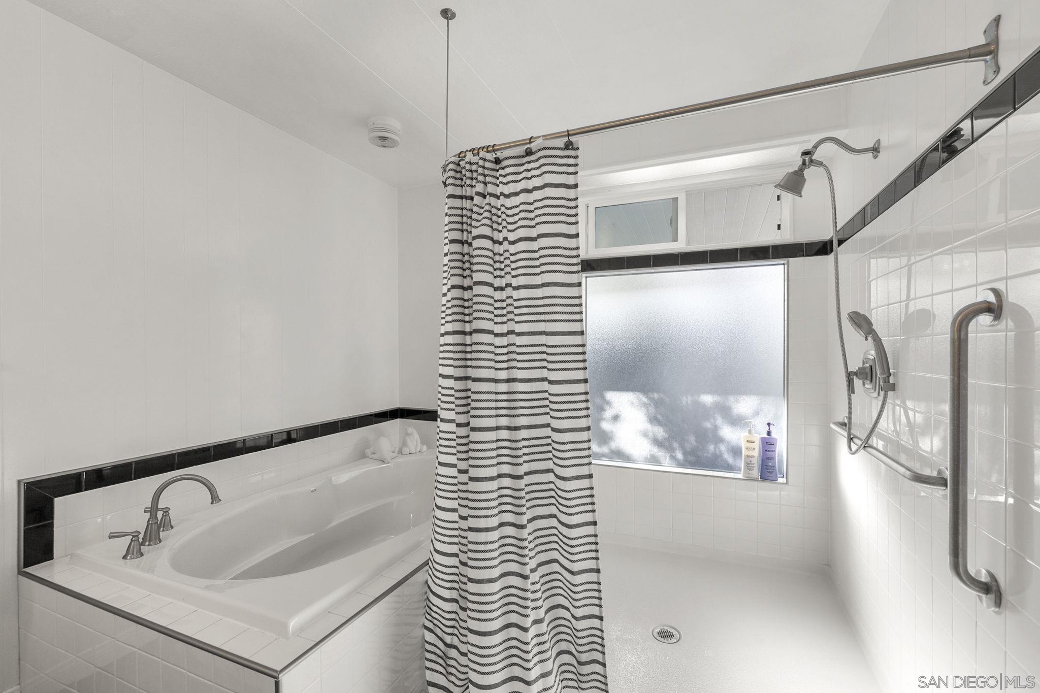 Detail Gallery Image 18 of 65 For 7004  San Bartolo, Carlsbad,  CA 92011 - 2 Beds | 2 Baths