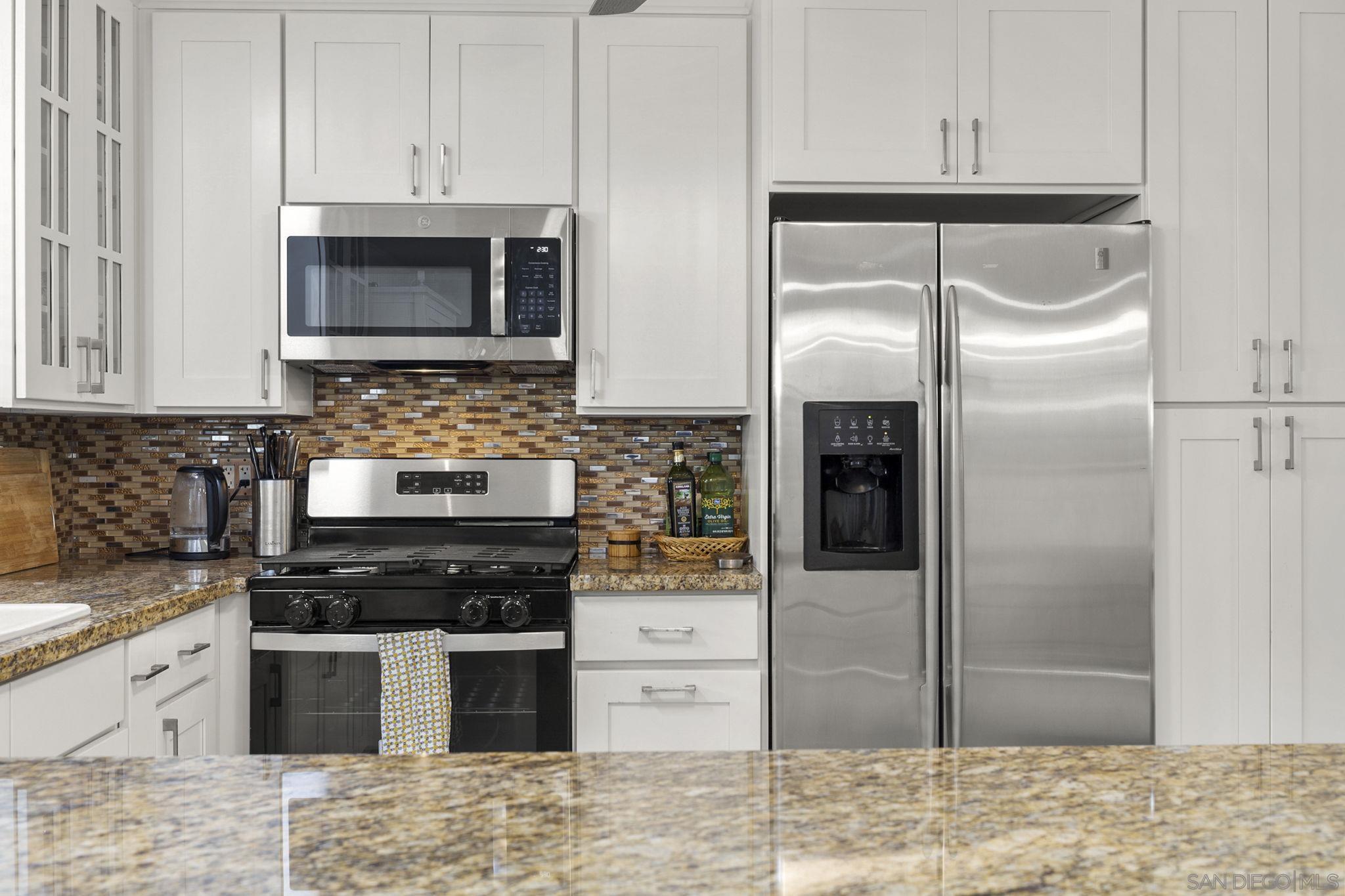 Detail Gallery Image 10 of 65 For 7004  San Bartolo, Carlsbad,  CA 92011 - 2 Beds | 2 Baths