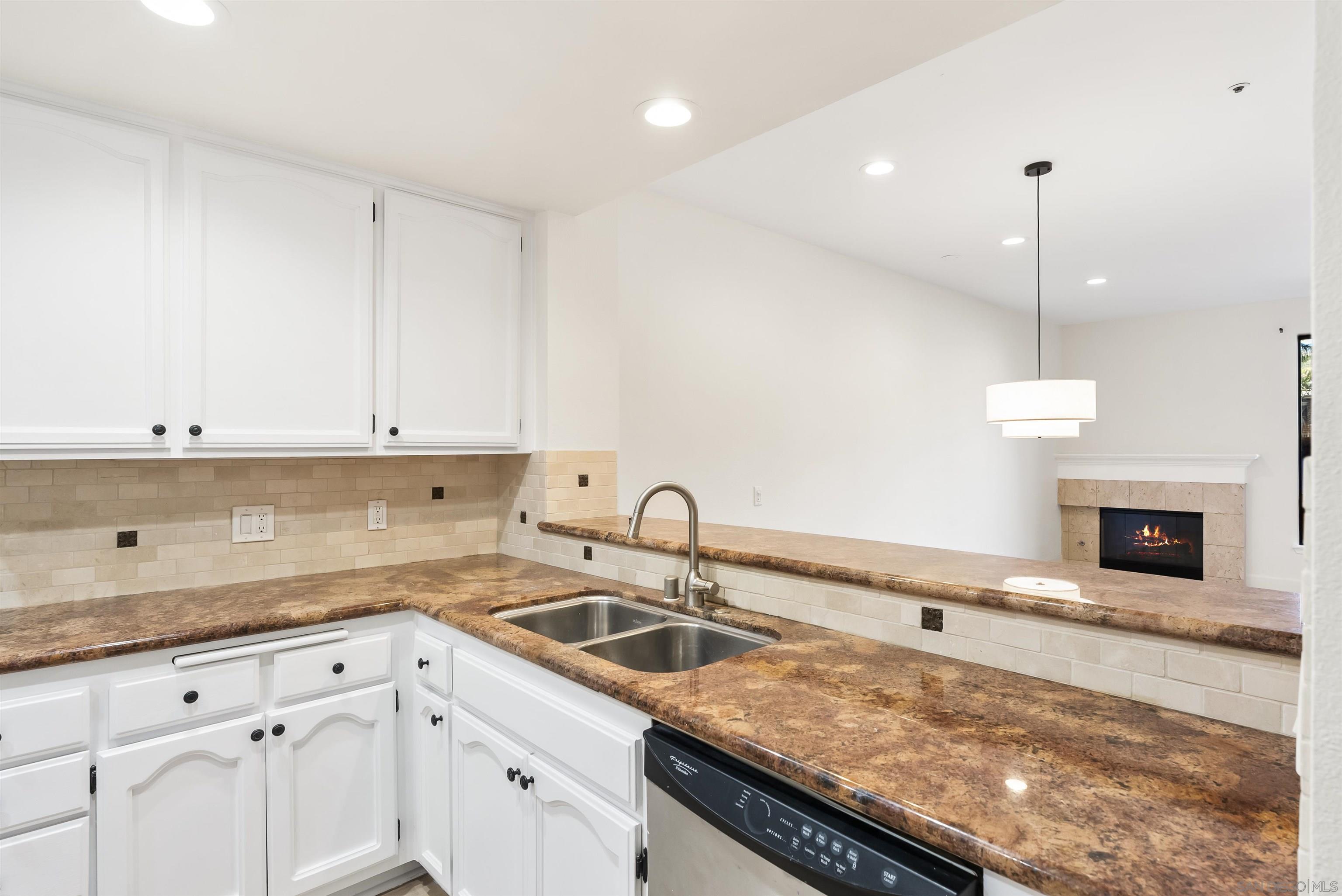 Detail Gallery Image 6 of 17 For 5805  Friars Rd  #2115,  San Diego,  CA 92110 - 1 Beds | 1/1 Baths