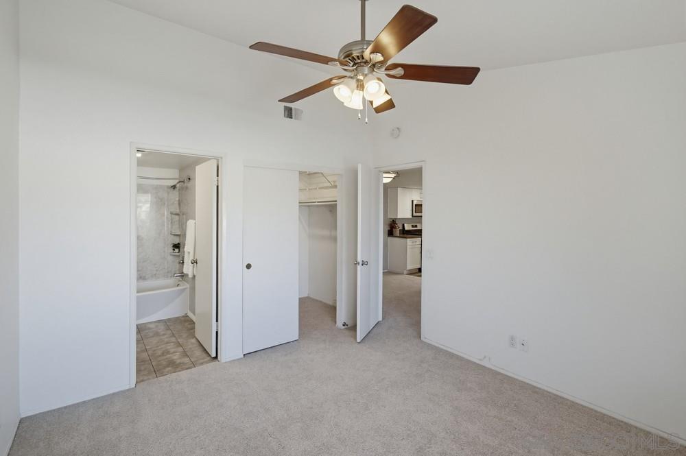 Detail Gallery Image 16 of 38 For 9458  Twin Trails Dr  #205,  San Diego,  CA 92129 - 2 Beds | 2 Baths