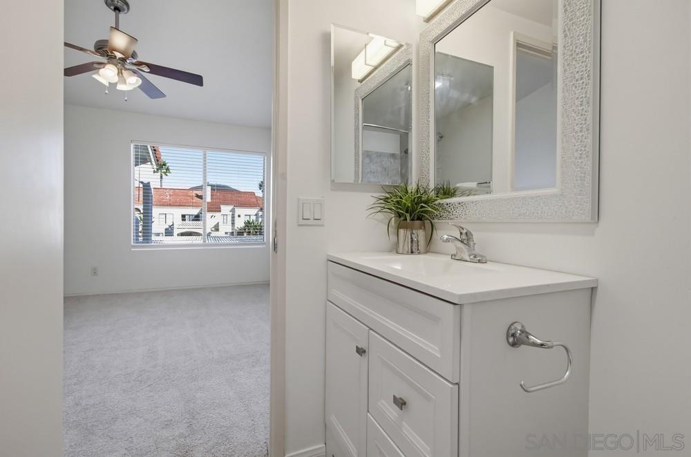 Detail Gallery Image 19 of 38 For 9458  Twin Trails Dr  #205,  San Diego,  CA 92129 - 2 Beds | 2 Baths