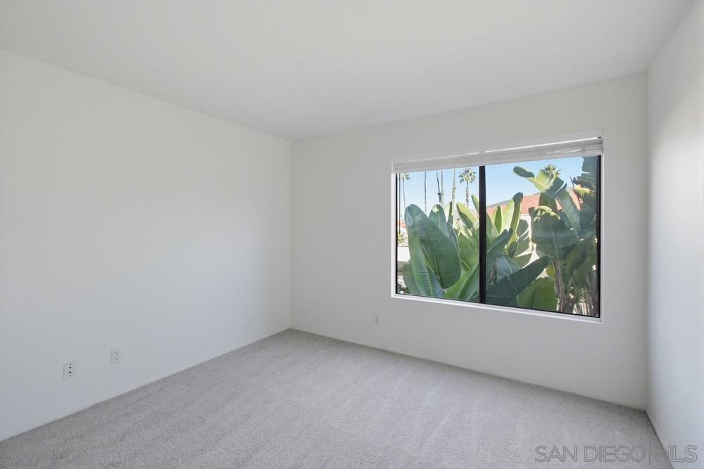 Detail Gallery Image 20 of 38 For 9458  Twin Trails Dr  #205,  San Diego,  CA 92129 - 2 Beds | 2 Baths