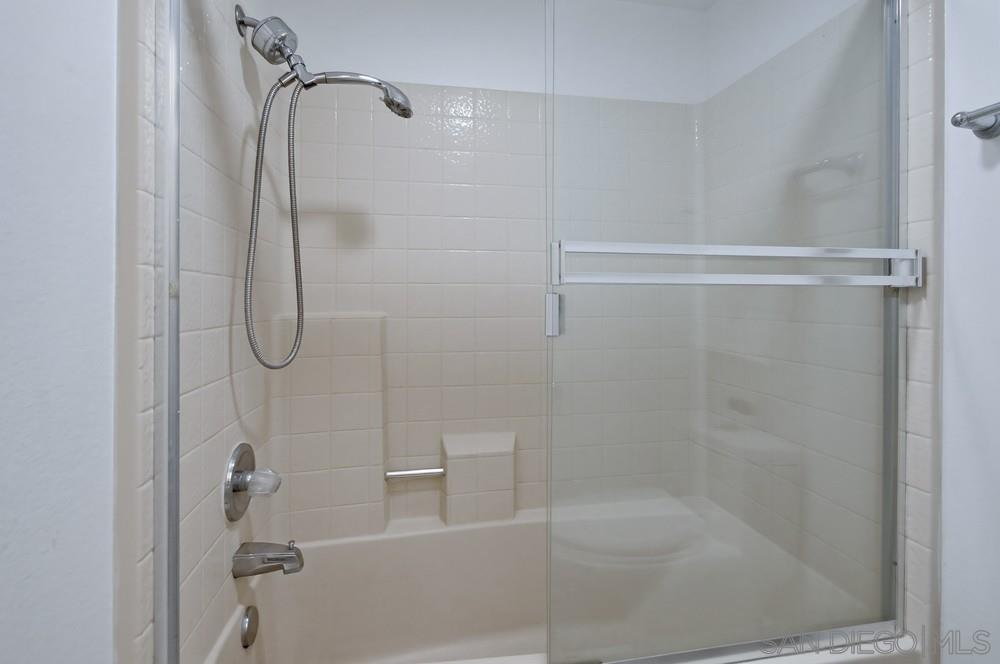 Detail Gallery Image 24 of 38 For 9458  Twin Trails Dr  #205,  San Diego,  CA 92129 - 2 Beds | 2 Baths