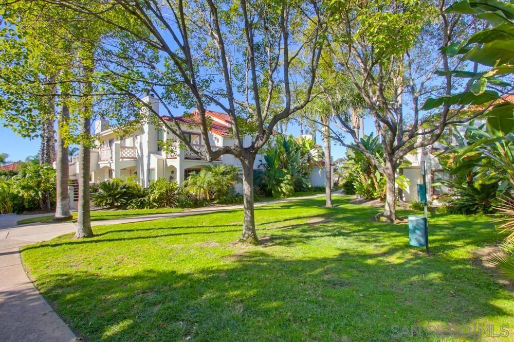 Detail Gallery Image 33 of 38 For 9458  Twin Trails Dr  #205,  San Diego,  CA 92129 - 2 Beds | 2 Baths